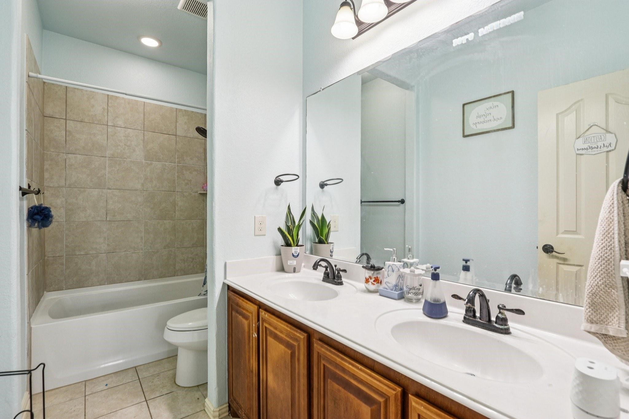 8308 Spitfire Trail