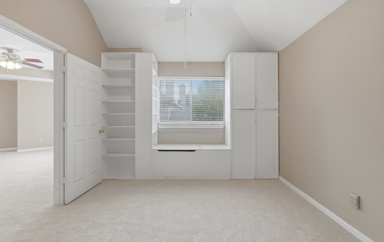 2809 Vail Drive