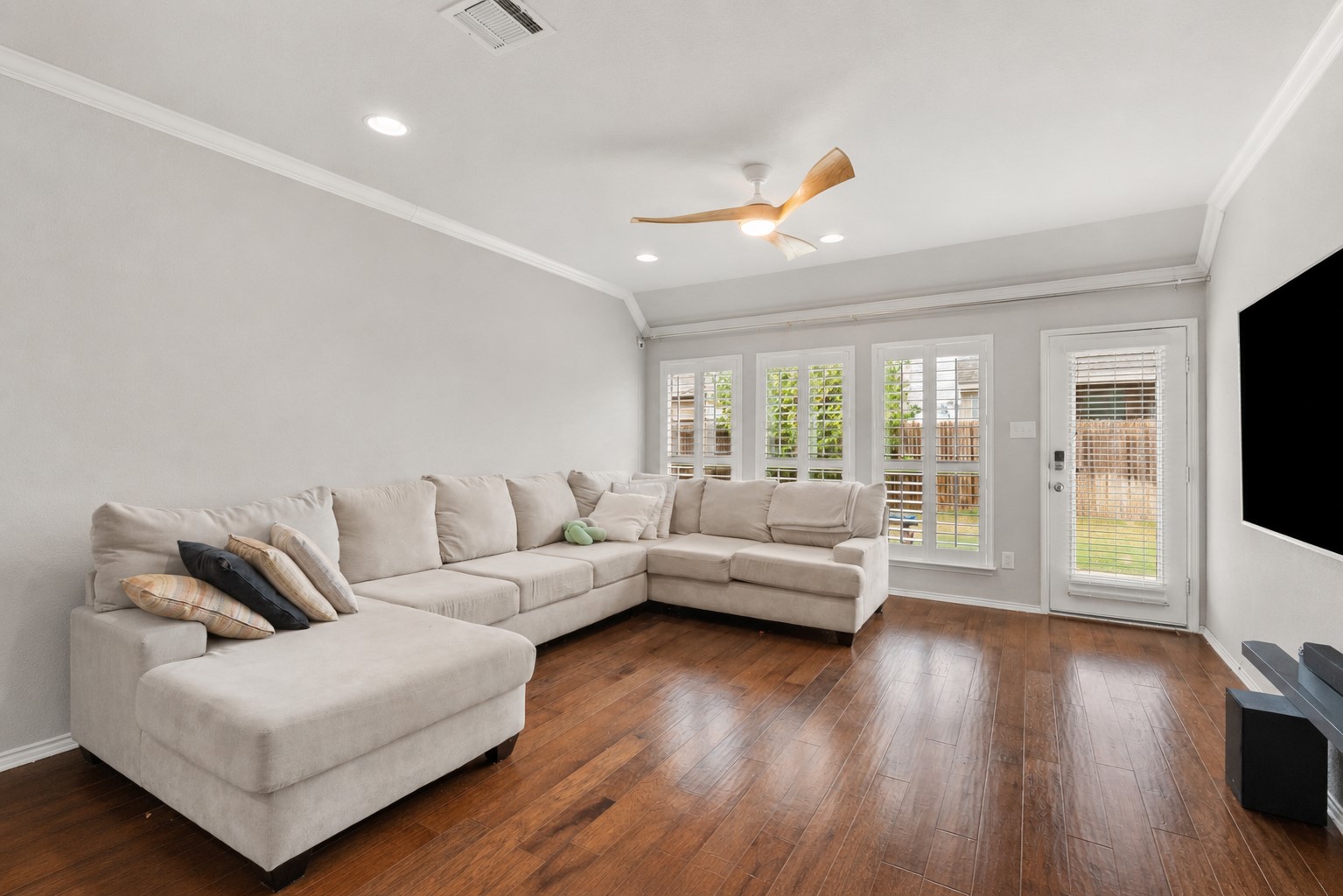 4741 Meadow Green Trail