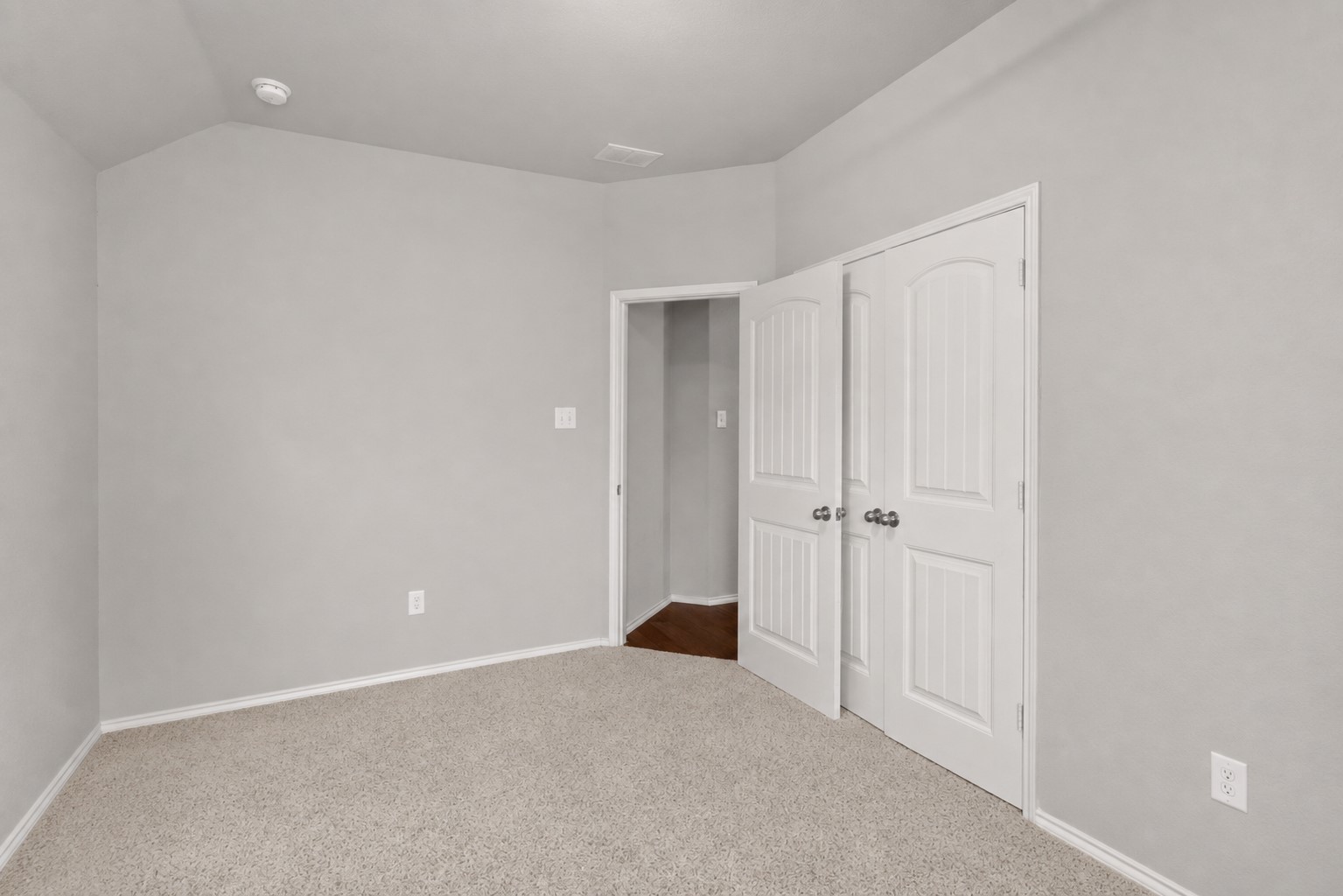 4741 Meadow Green Trail