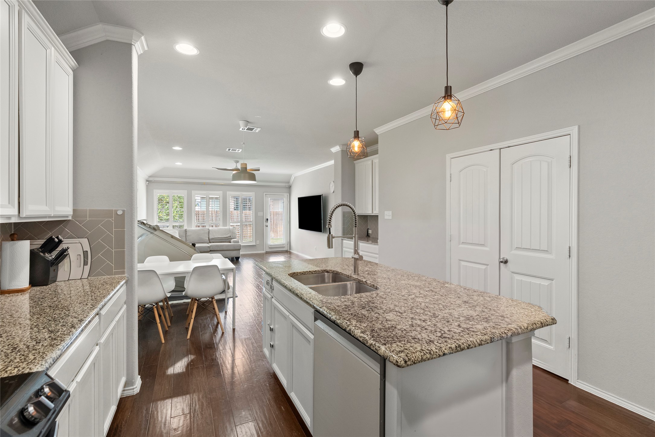4741 Meadow Green Trail