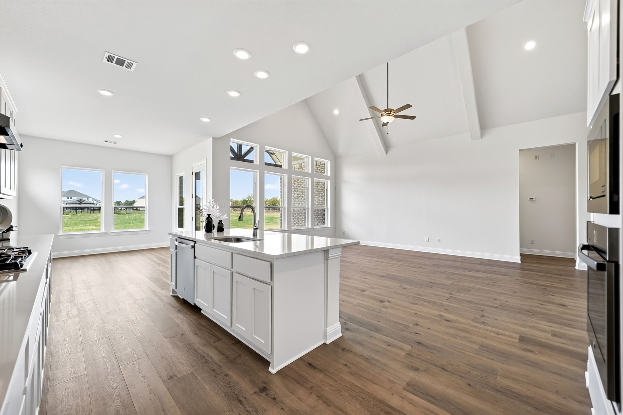 4009 Tamarack Lane