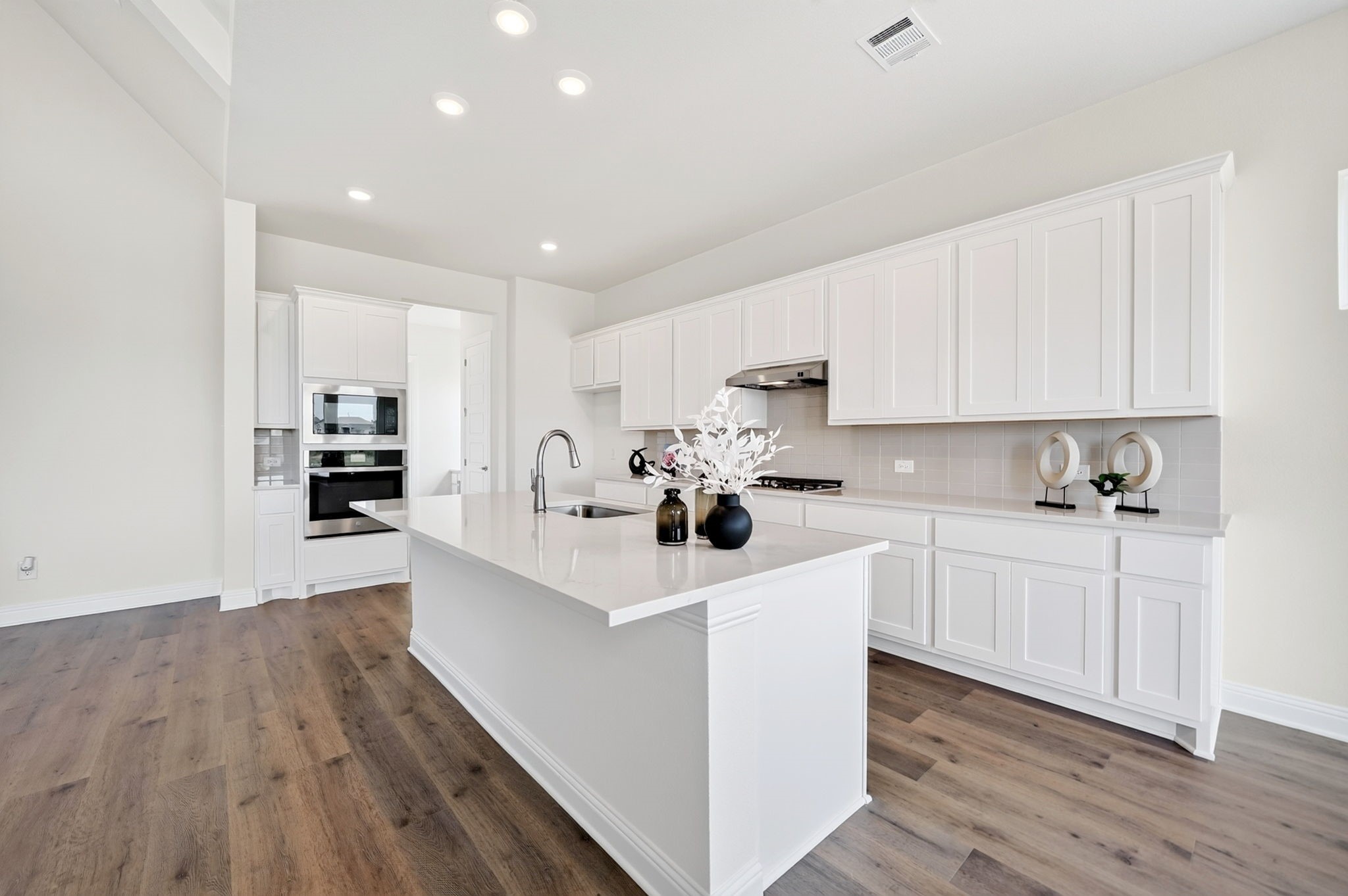 4009 Tamarack Lane