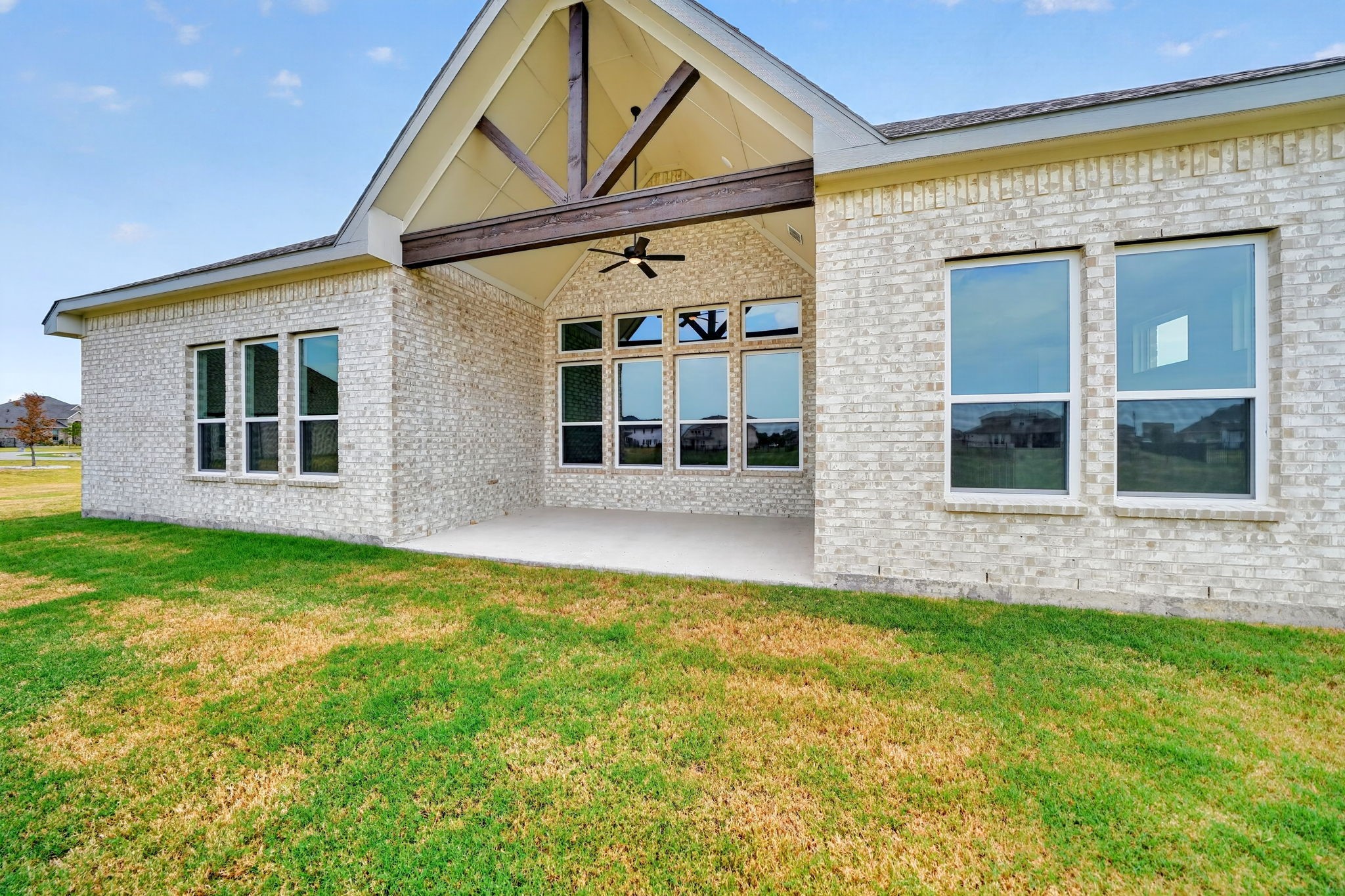 4009 Tamarack Lane