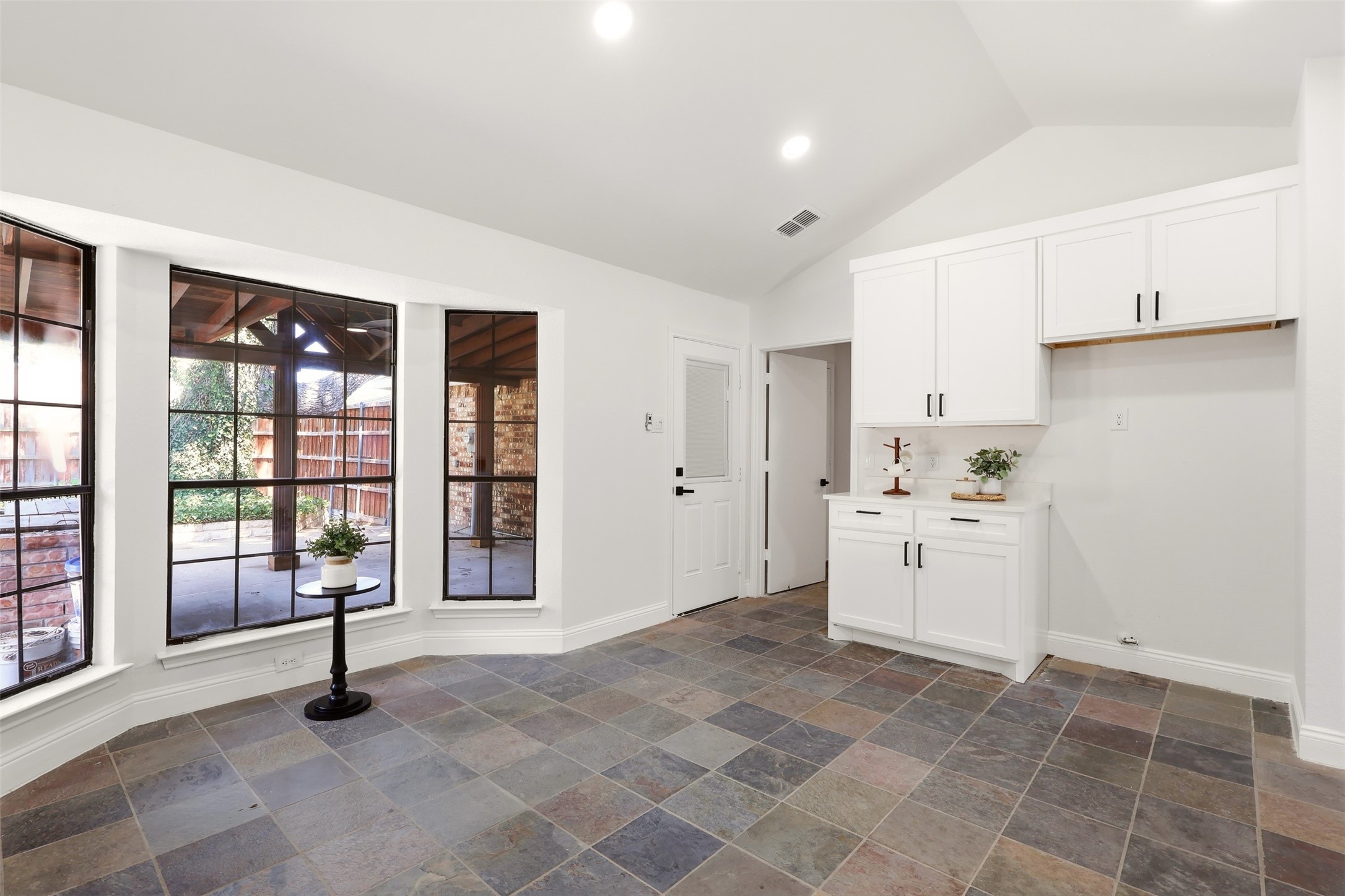 4109 Tracey Trail