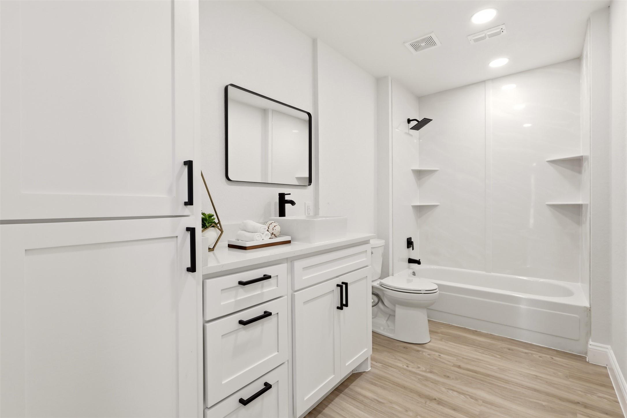 4109 Tracey Trail