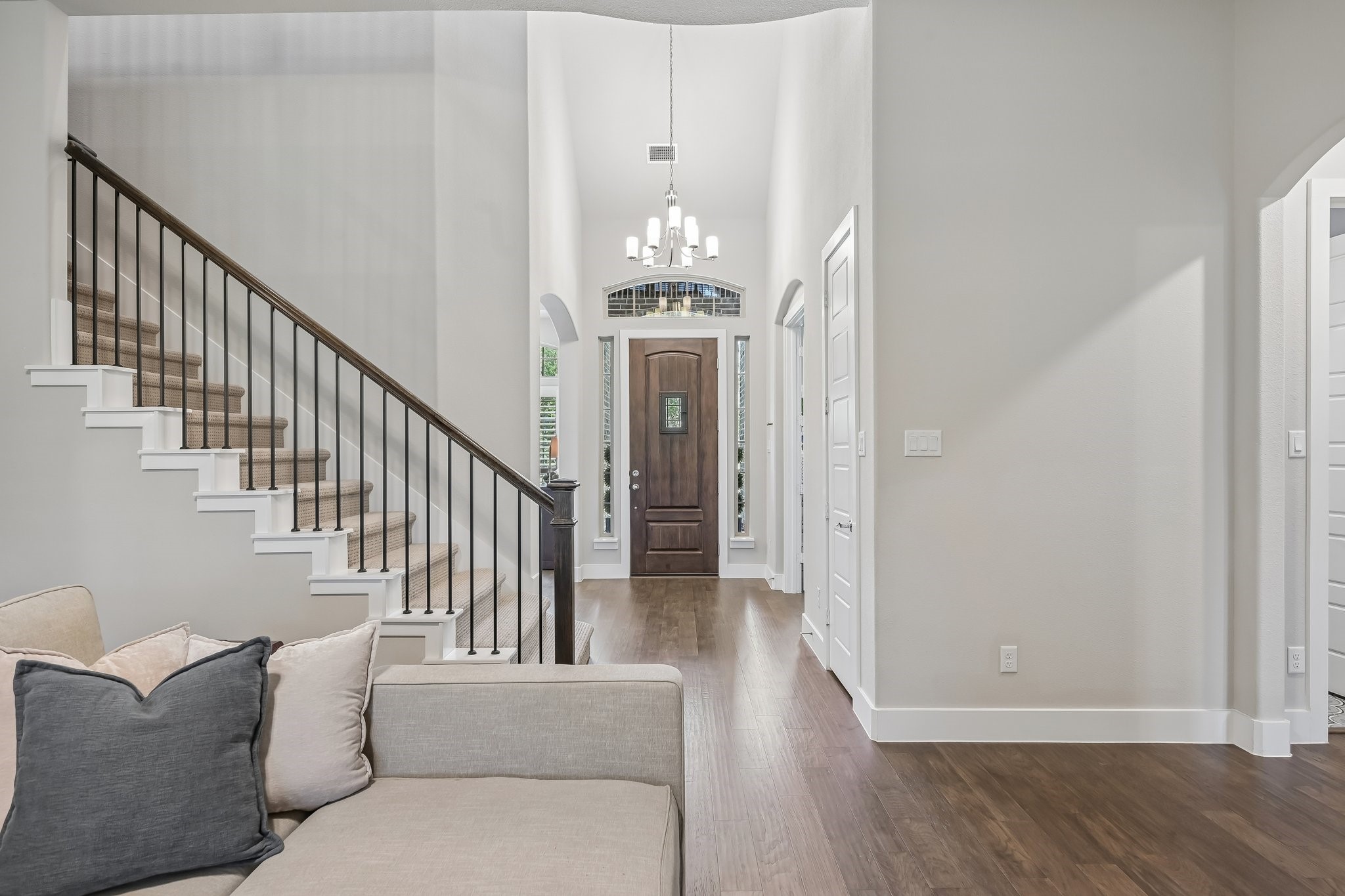 204 Falcon Point Drive