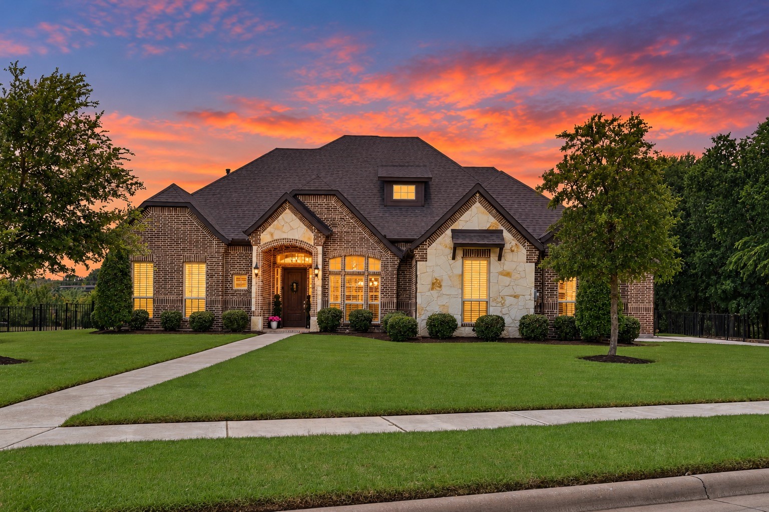 204 Falcon Point Drive