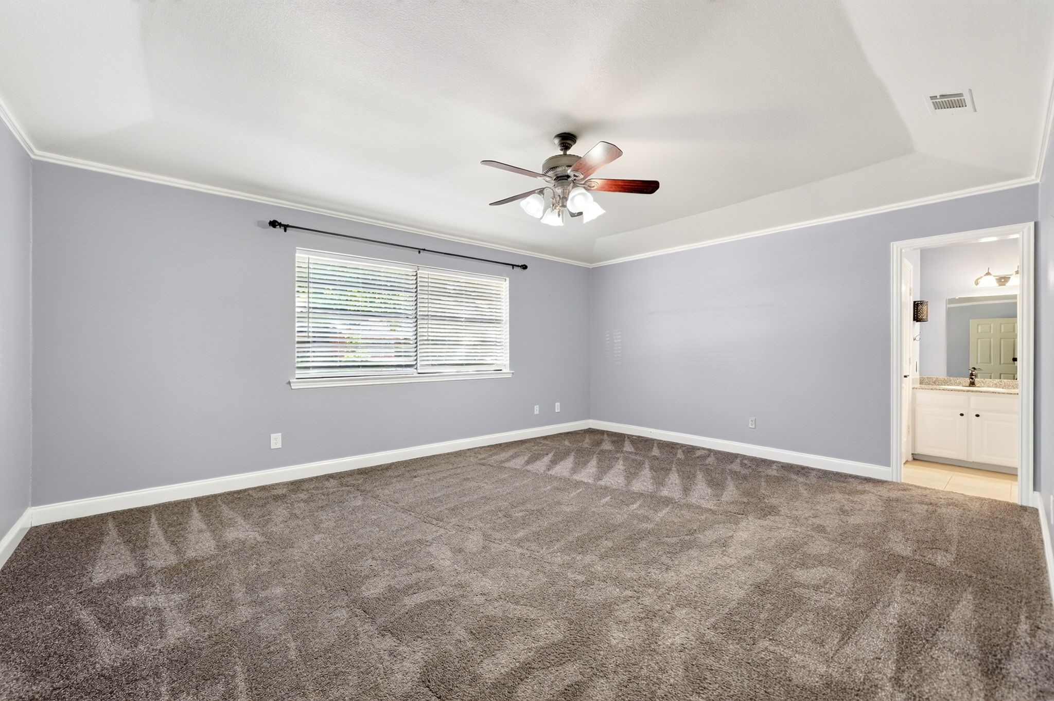 2121 Mcdaniel Circle