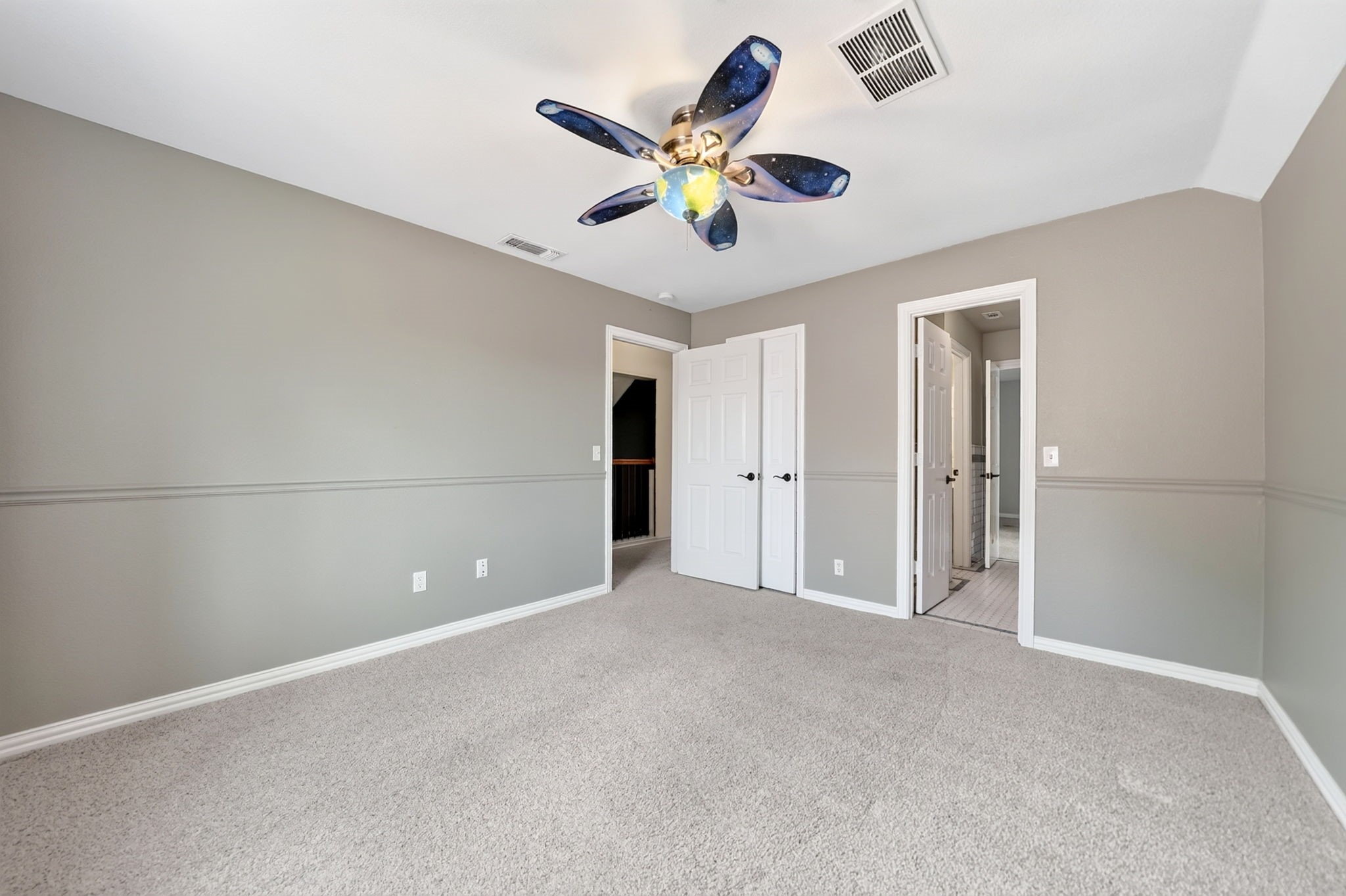 2121 Mcdaniel Circle