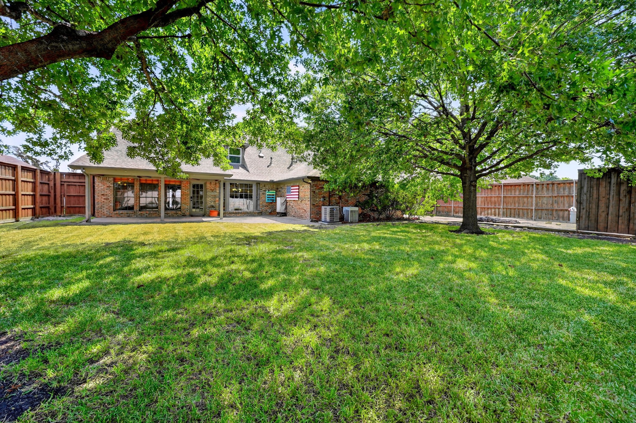 2121 Mcdaniel Circle