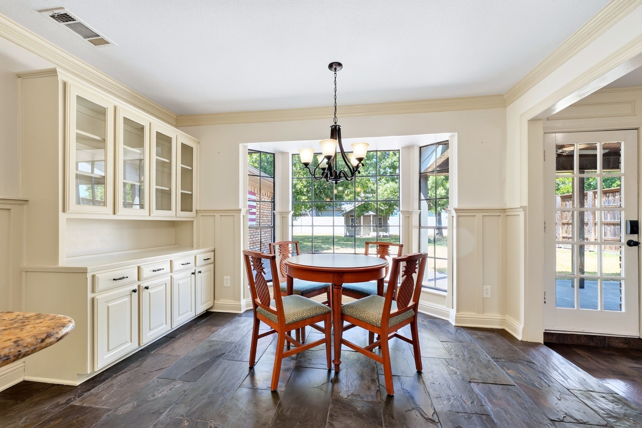 2121 Mcdaniel Circle