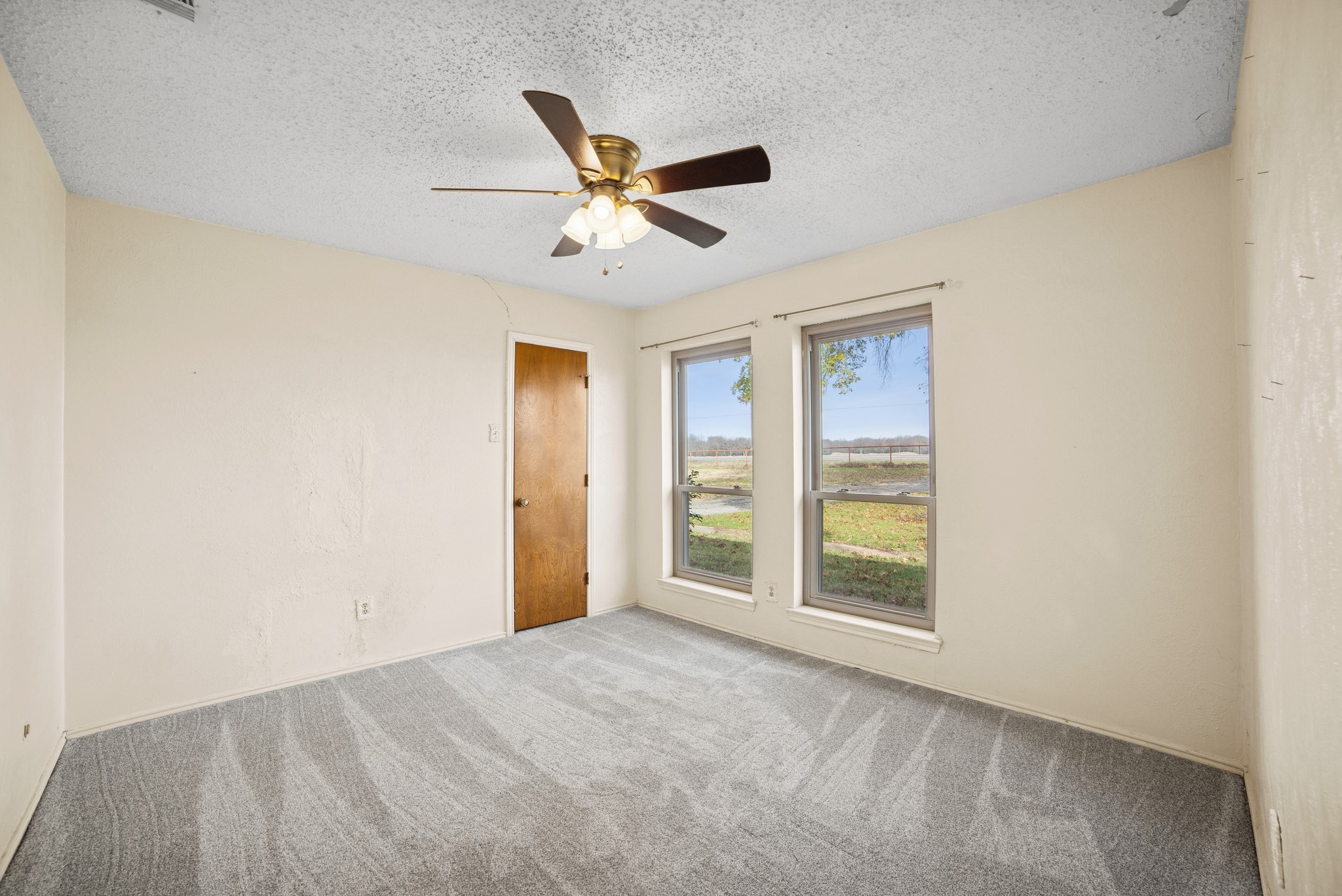 8076 FM 35 Road