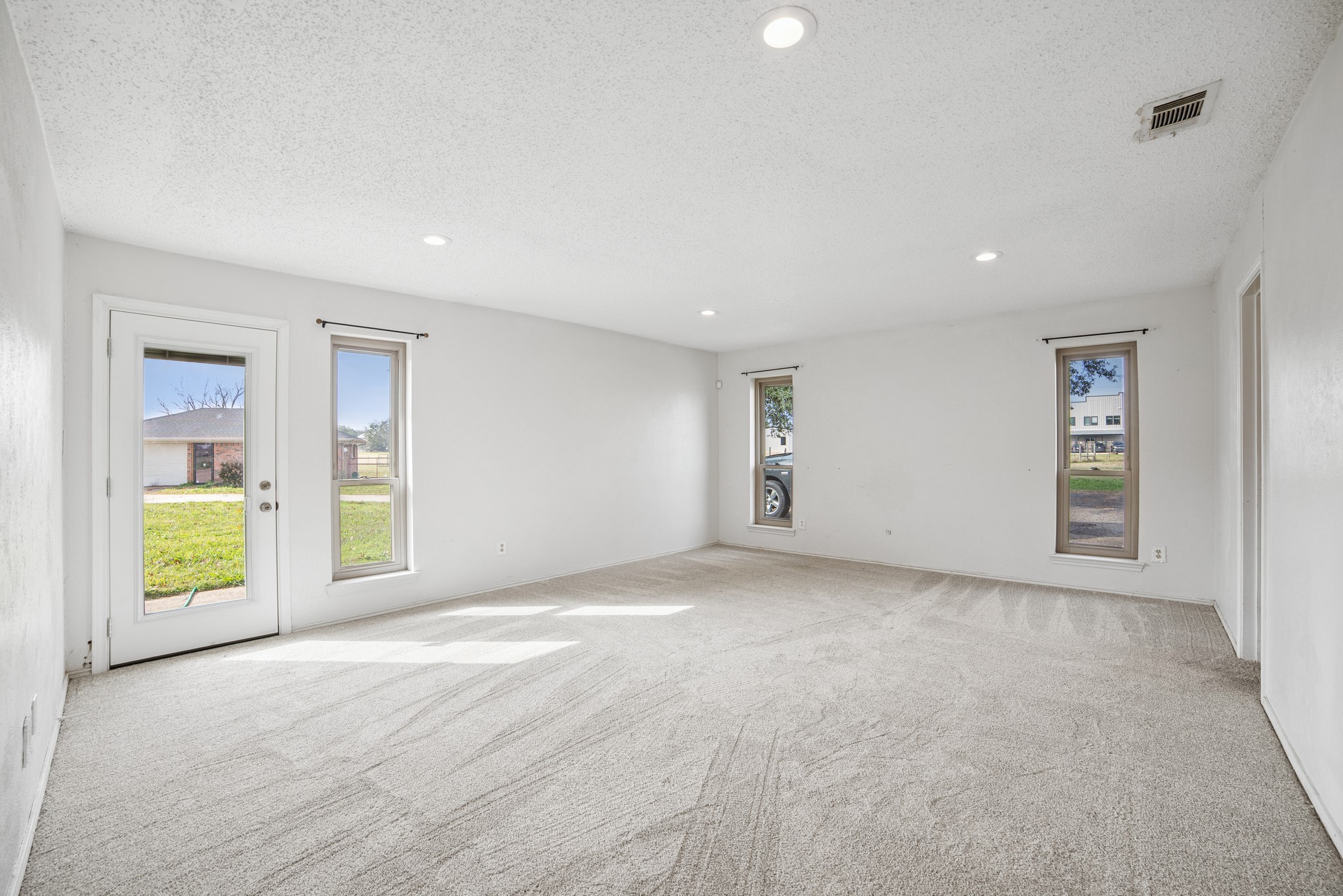8076 FM 35 Road