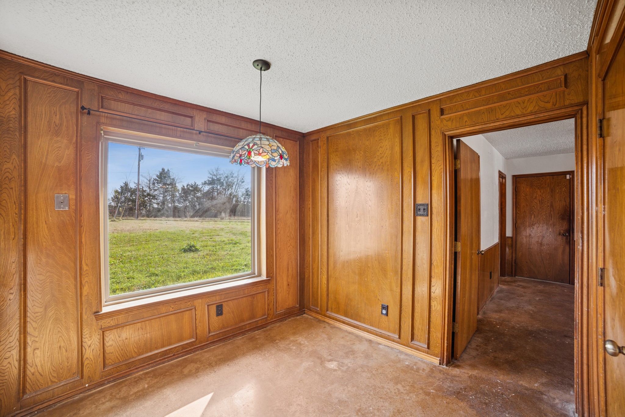 8076 FM 35 Road