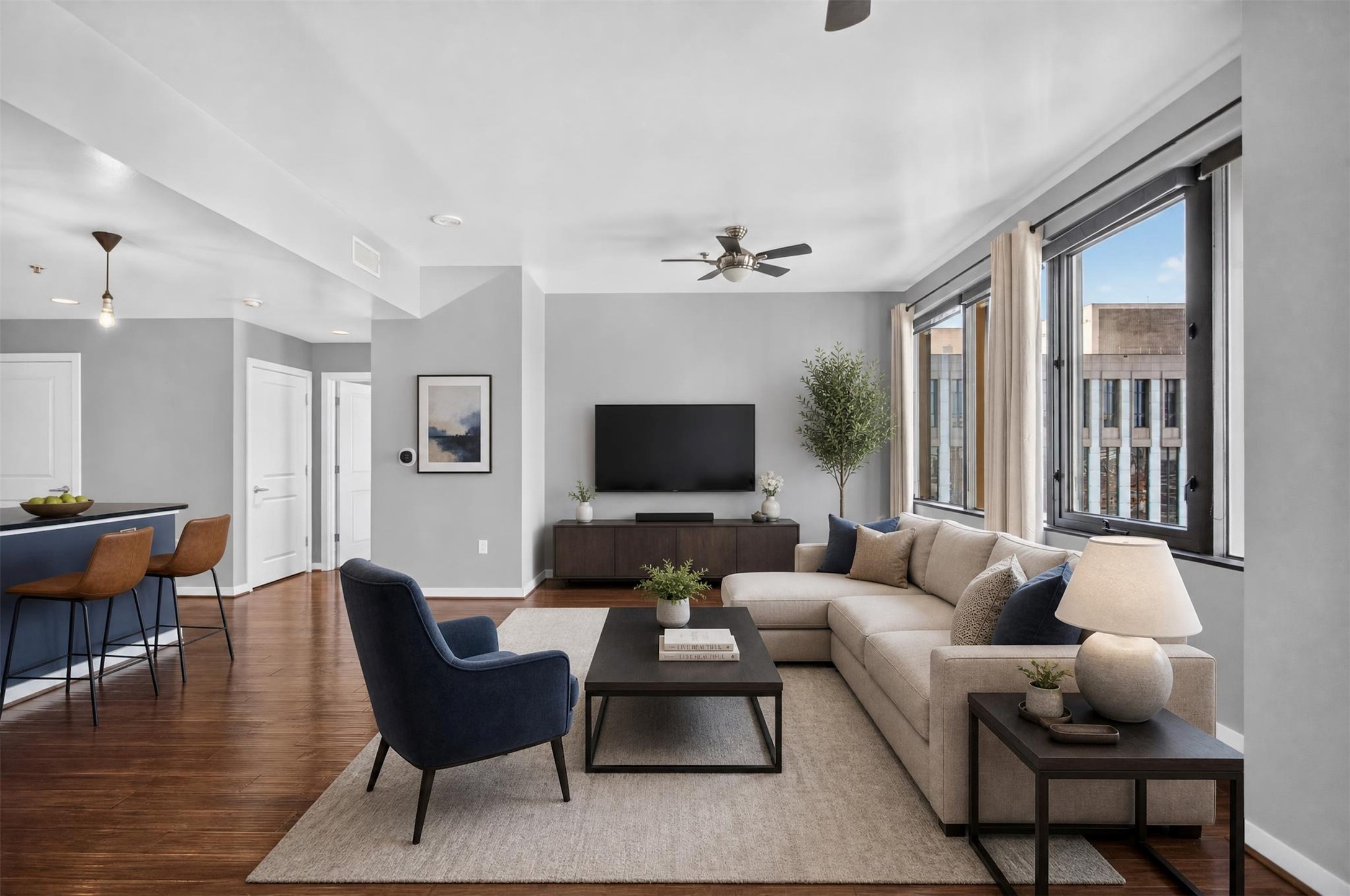 1200 Main Street 1506