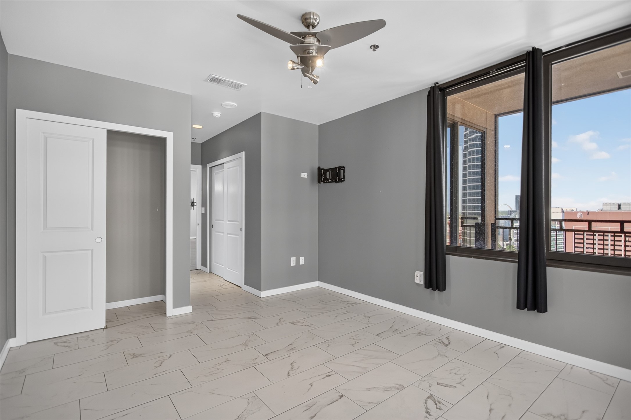 1200 Main Street 1506