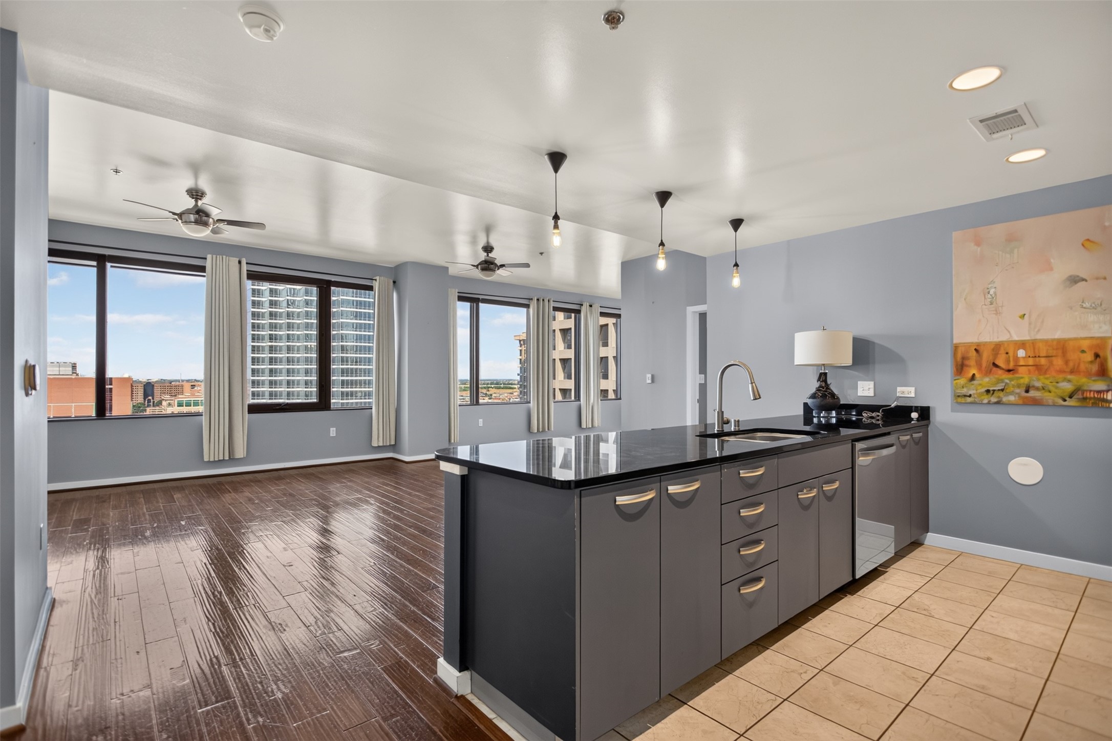 1200 Main Street 1506