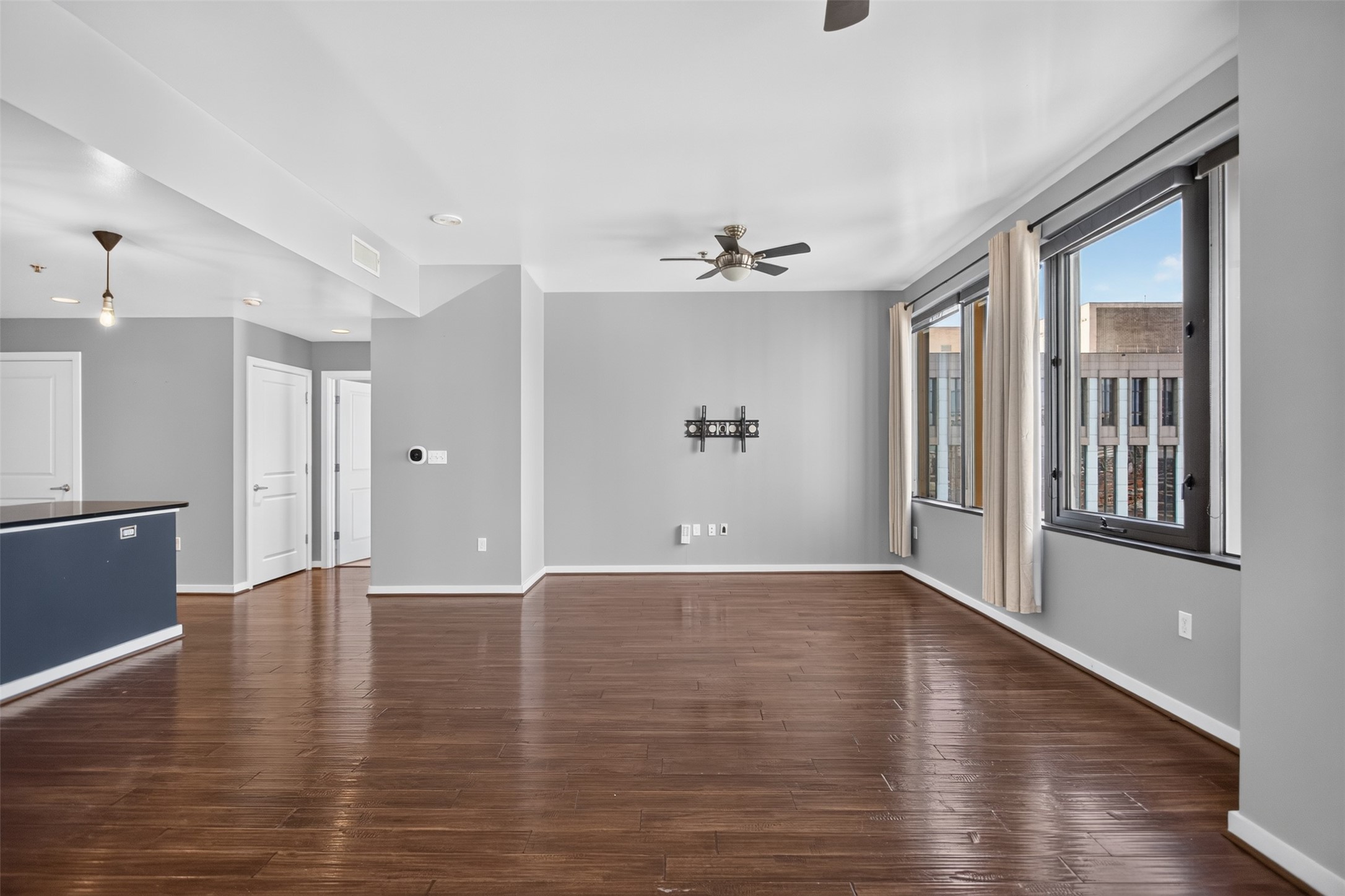 1200 Main Street 1506