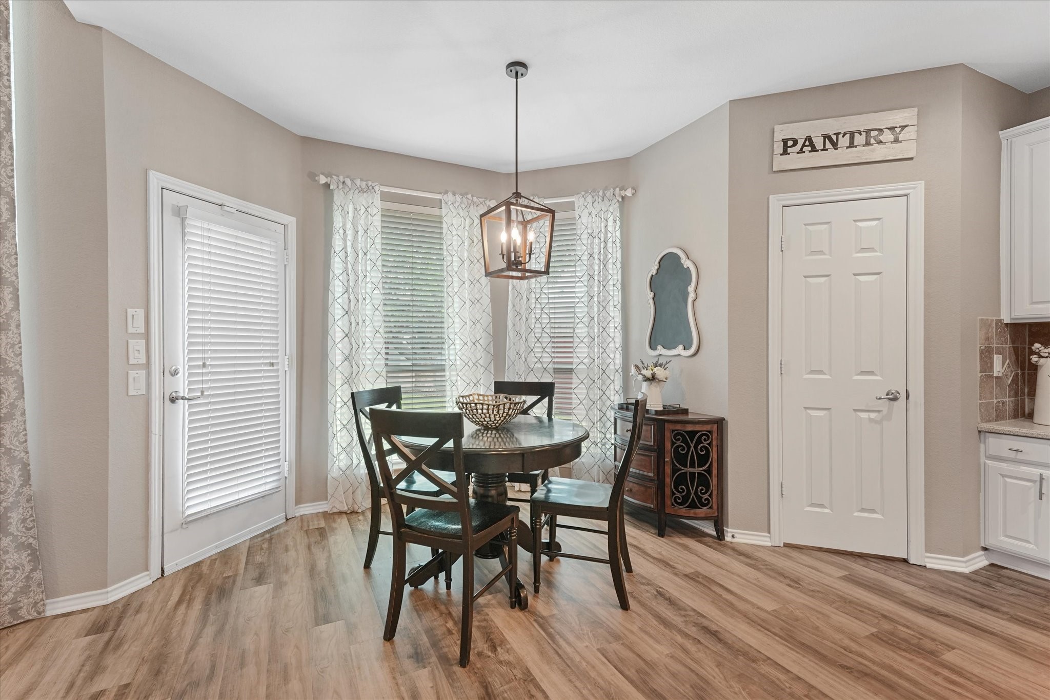 903 Fountain Drive