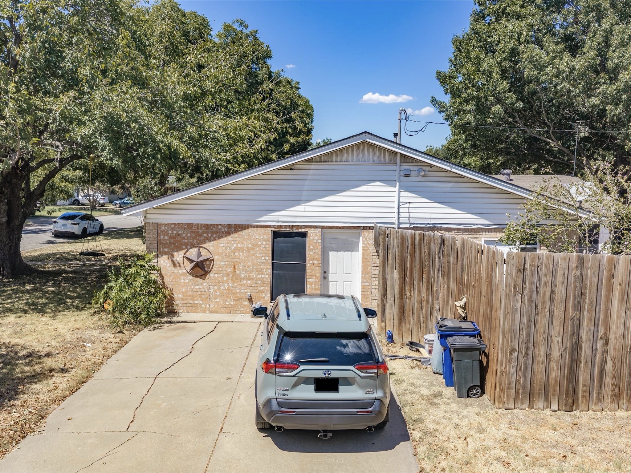 100 NW Jill Ann Drive