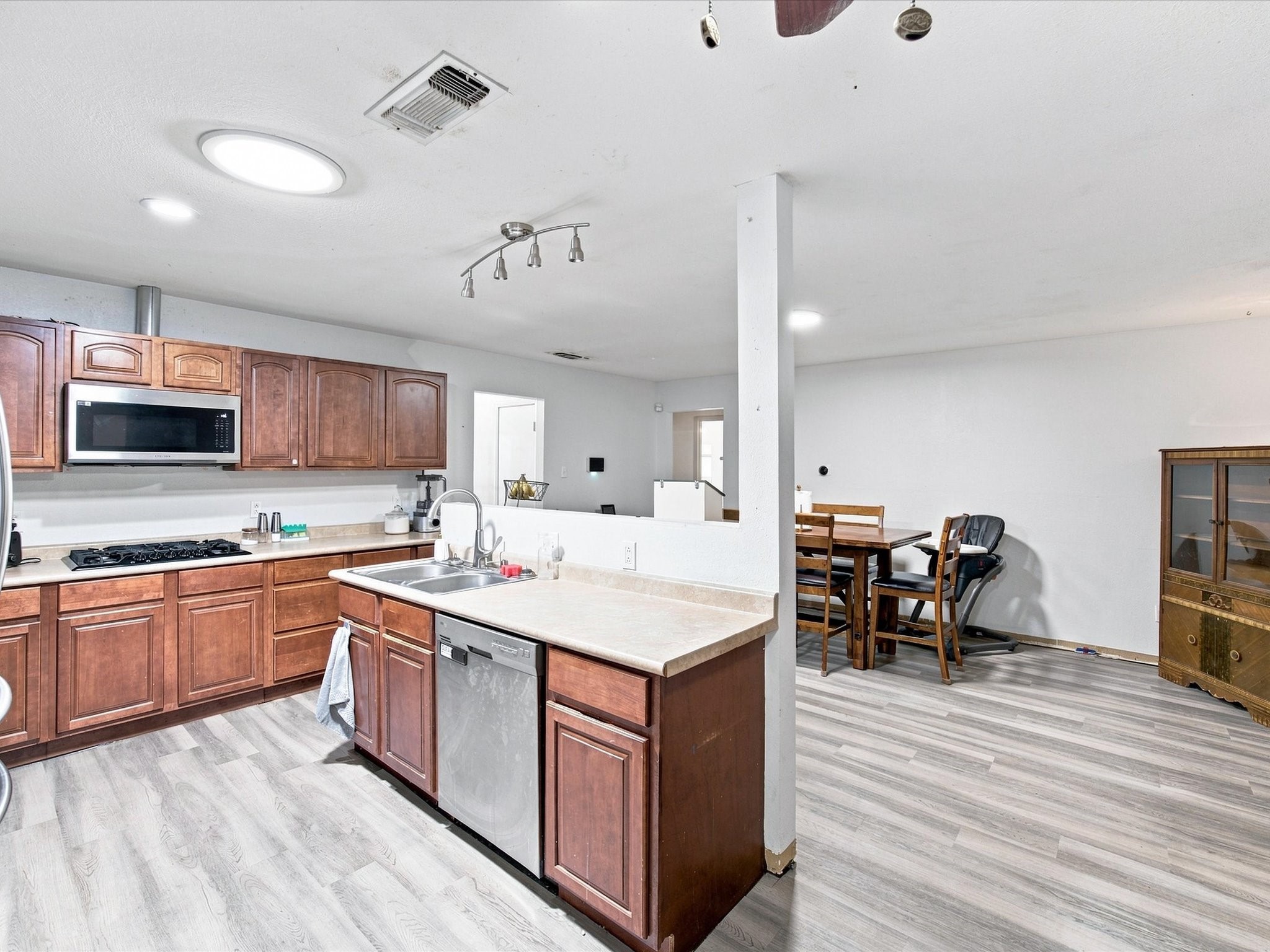 100 NW Jill Ann Drive