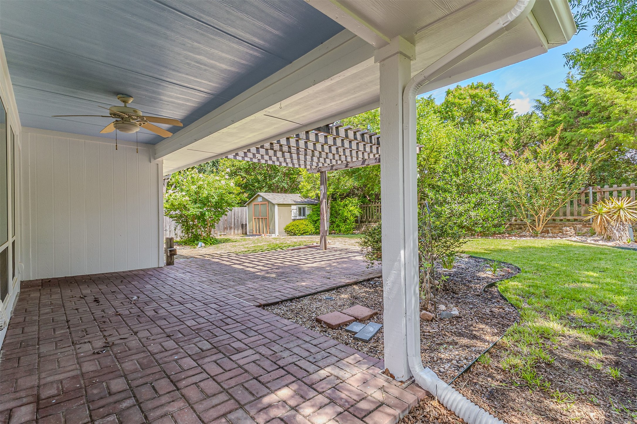 838 Oak Hollow Lane