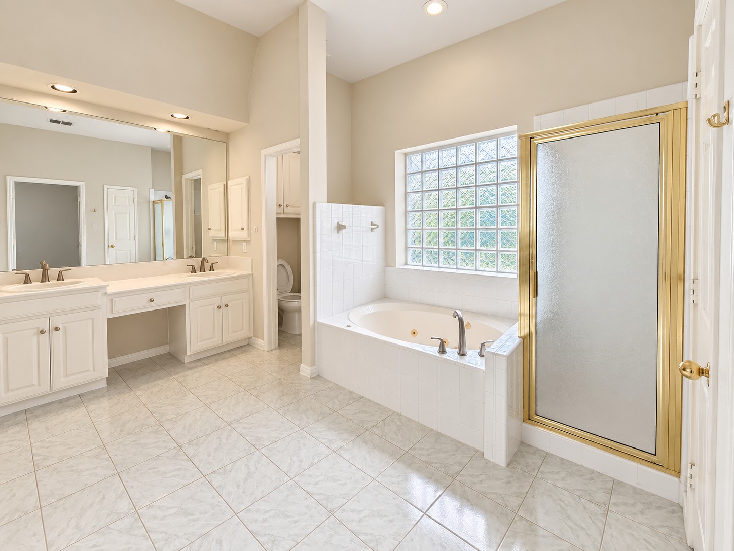 3900 Newhall Drive