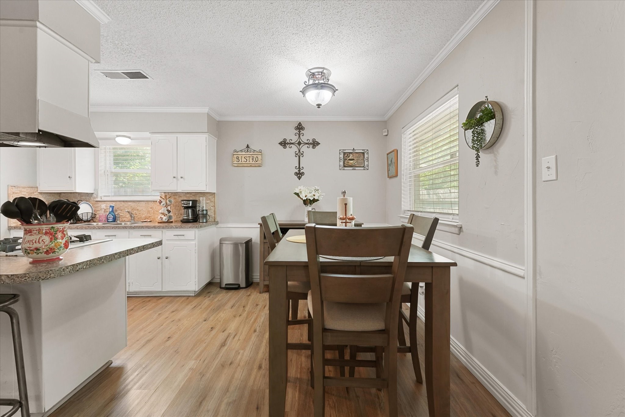 6054 Dunson Drive