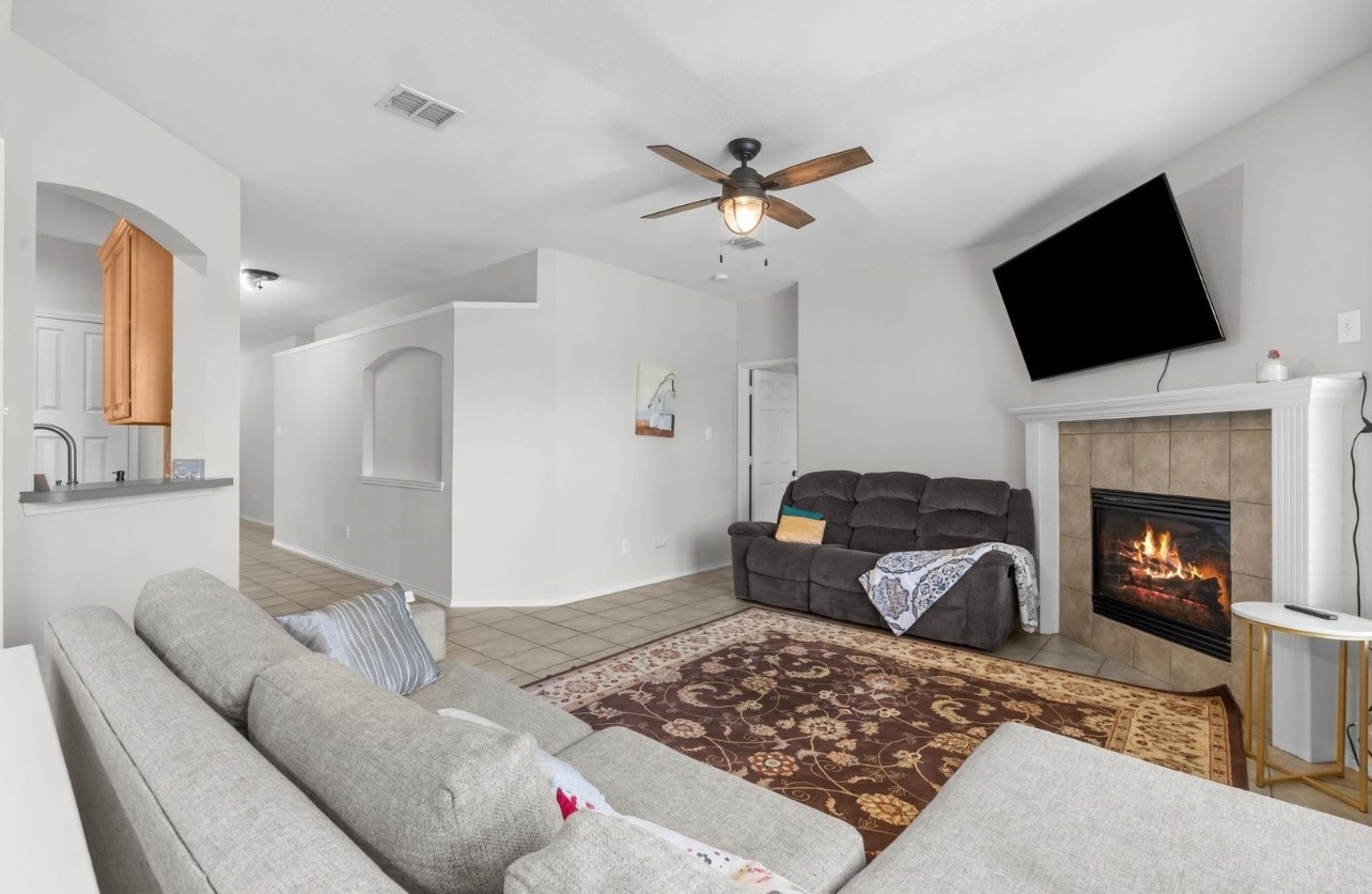 8414 Seafield Lane
