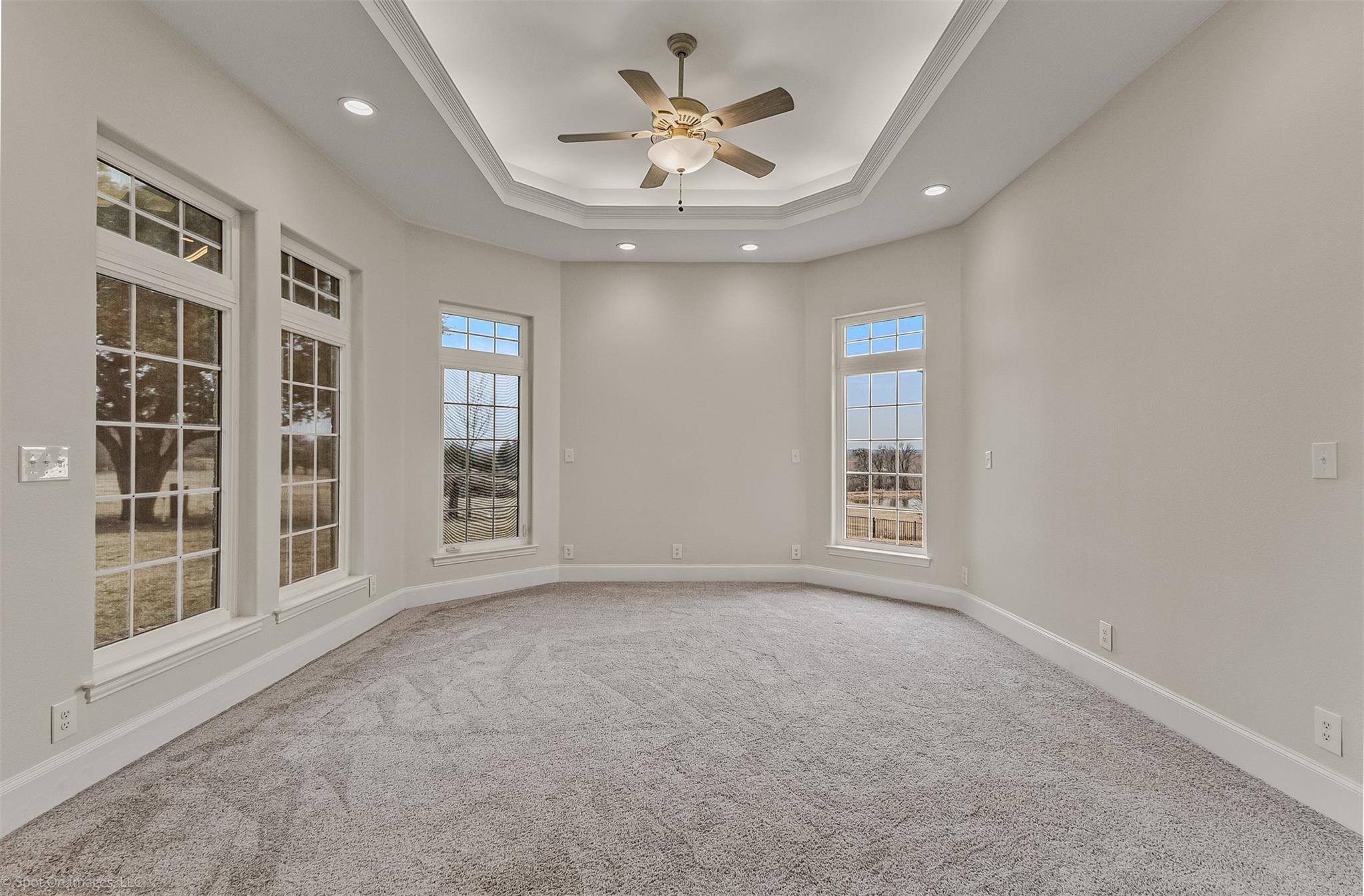 15183 Valley View
