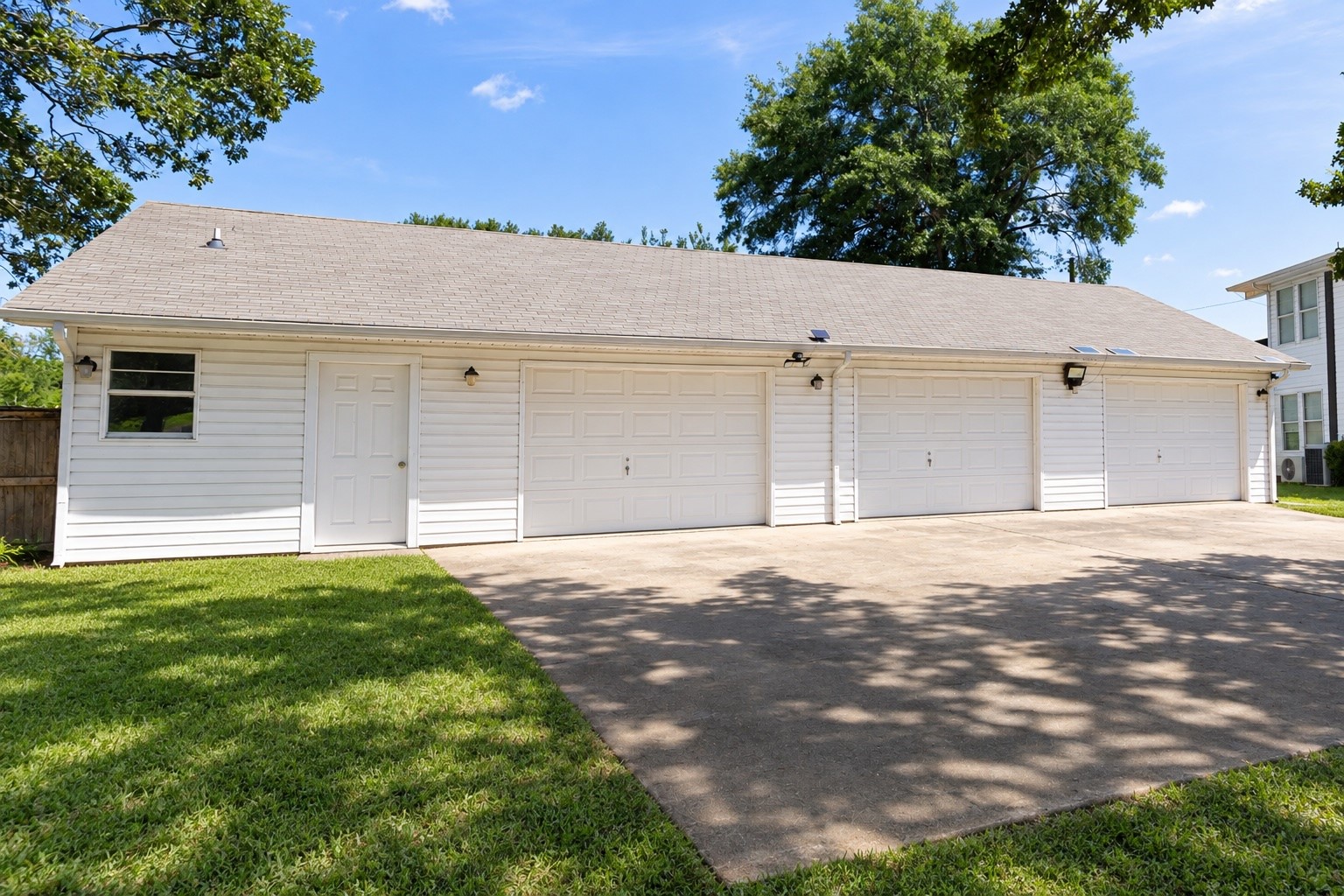958 State Highway 24