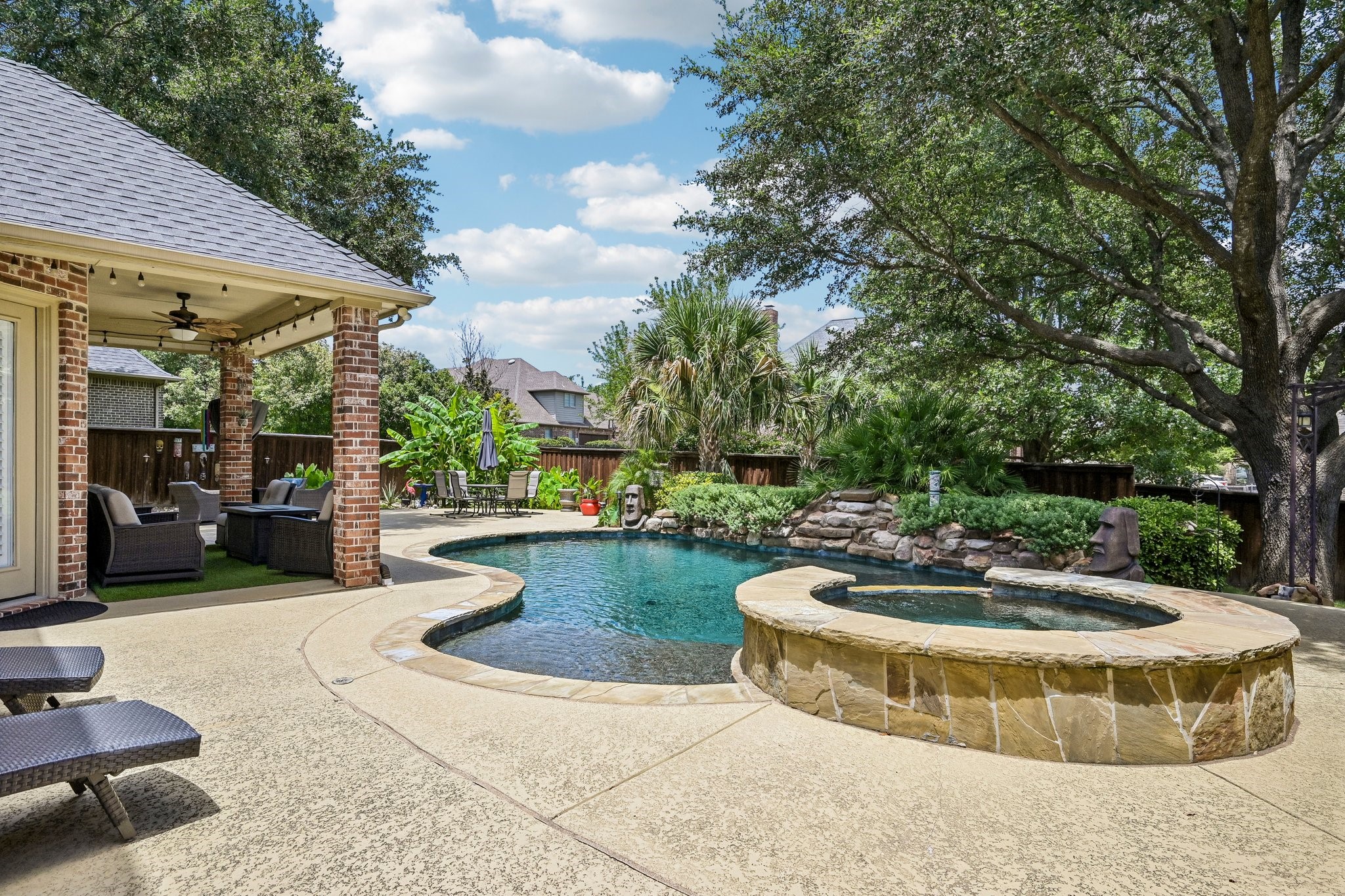 812 White Buffalo Lane