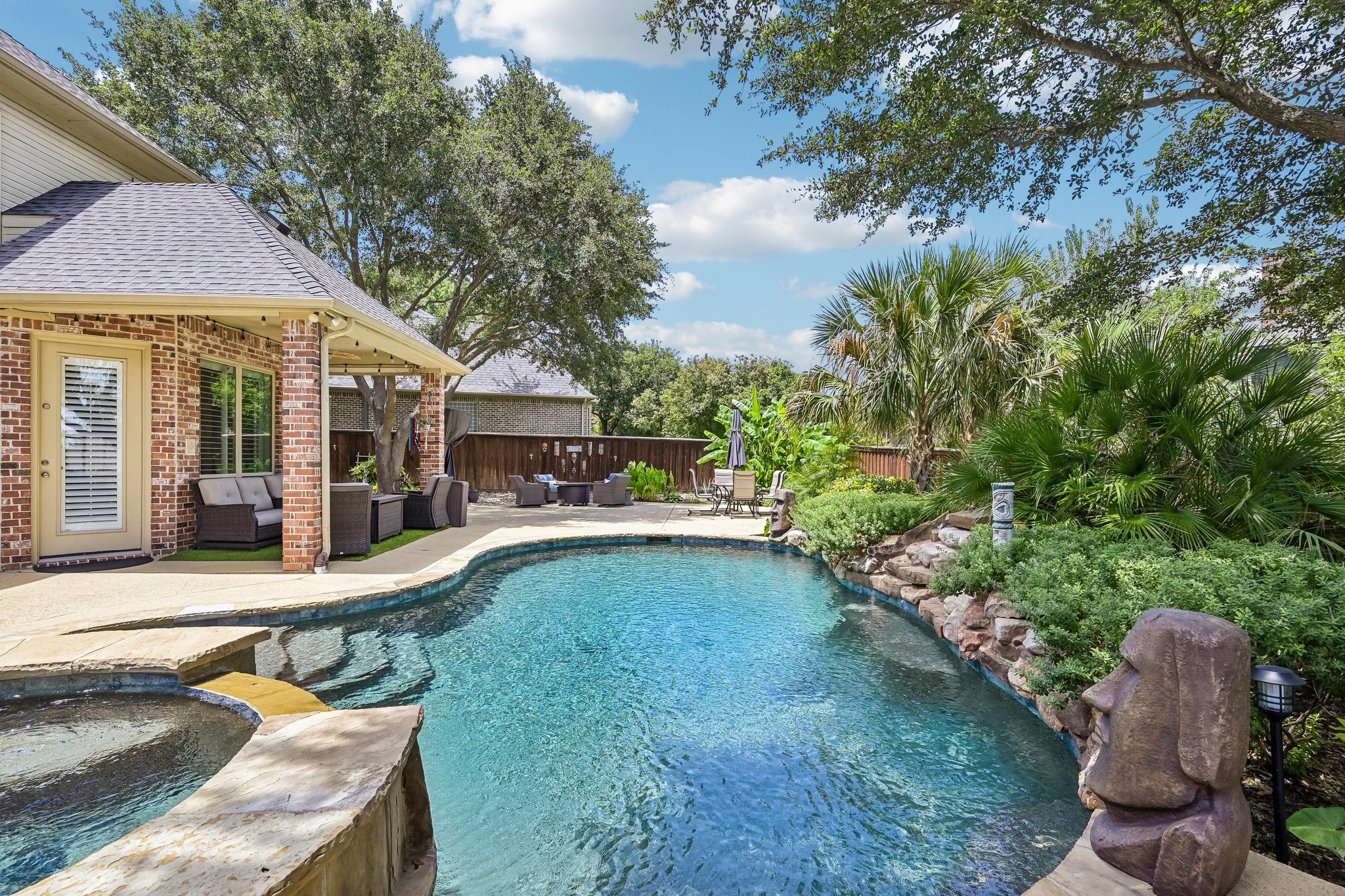 812 White Buffalo Lane