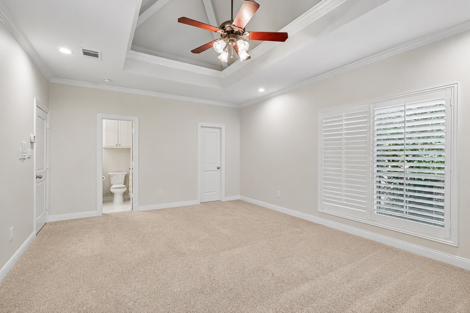 812 White Buffalo Lane