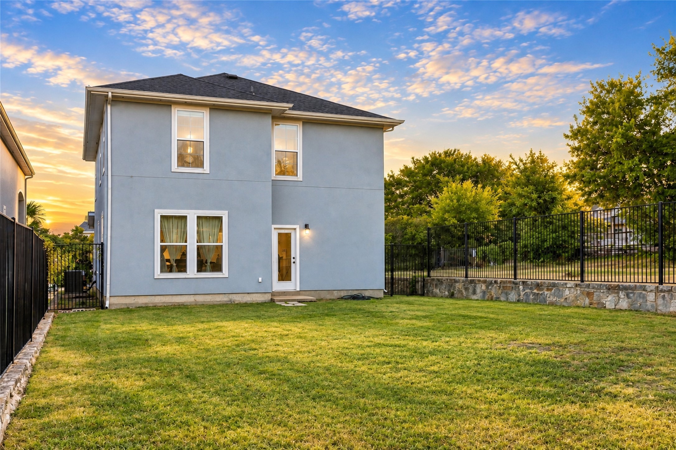 5505 Longcrest Drive