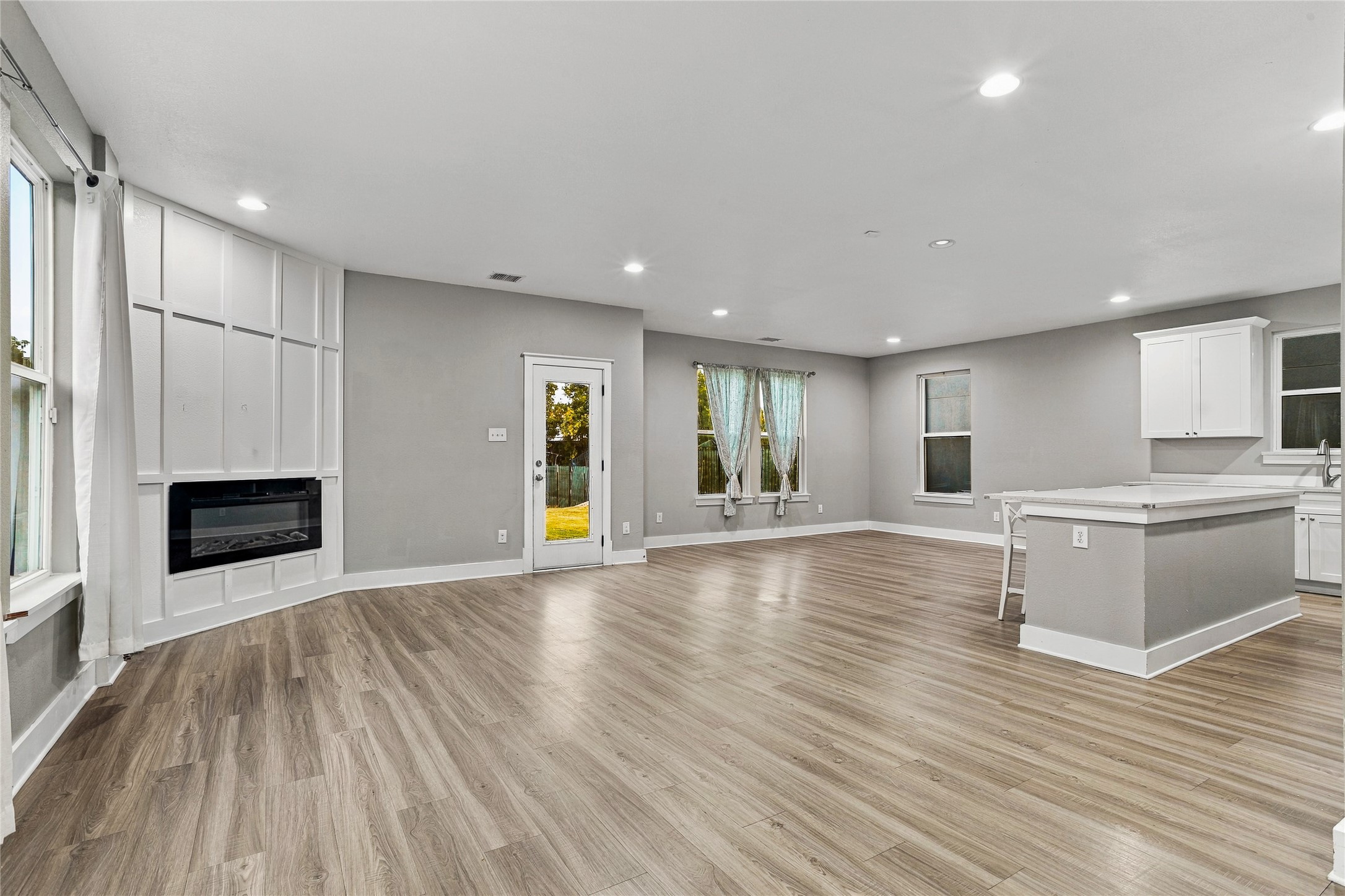 5505 Longcrest Drive