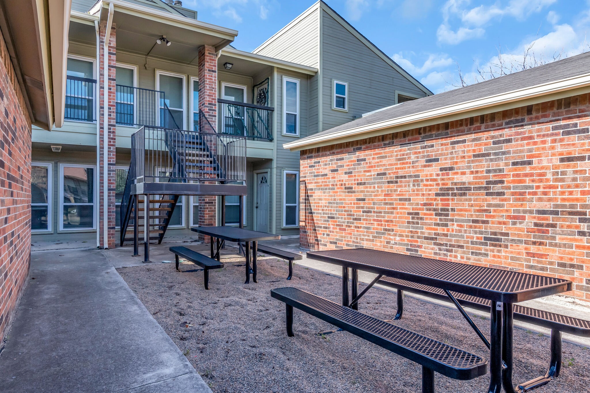 5033 Winder Court