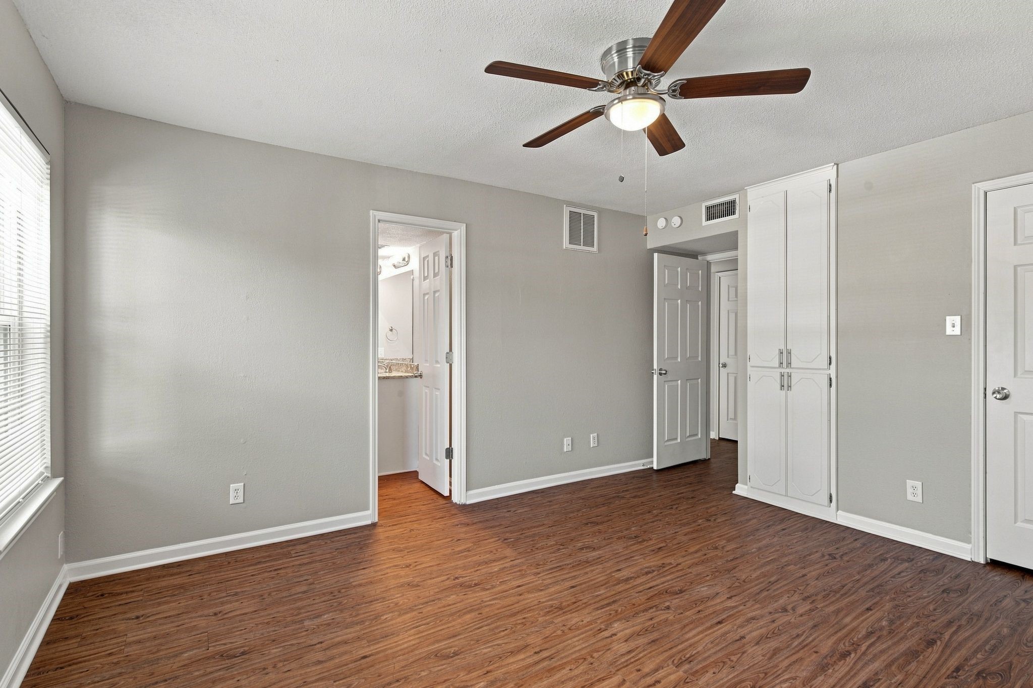 5033 Winder Court