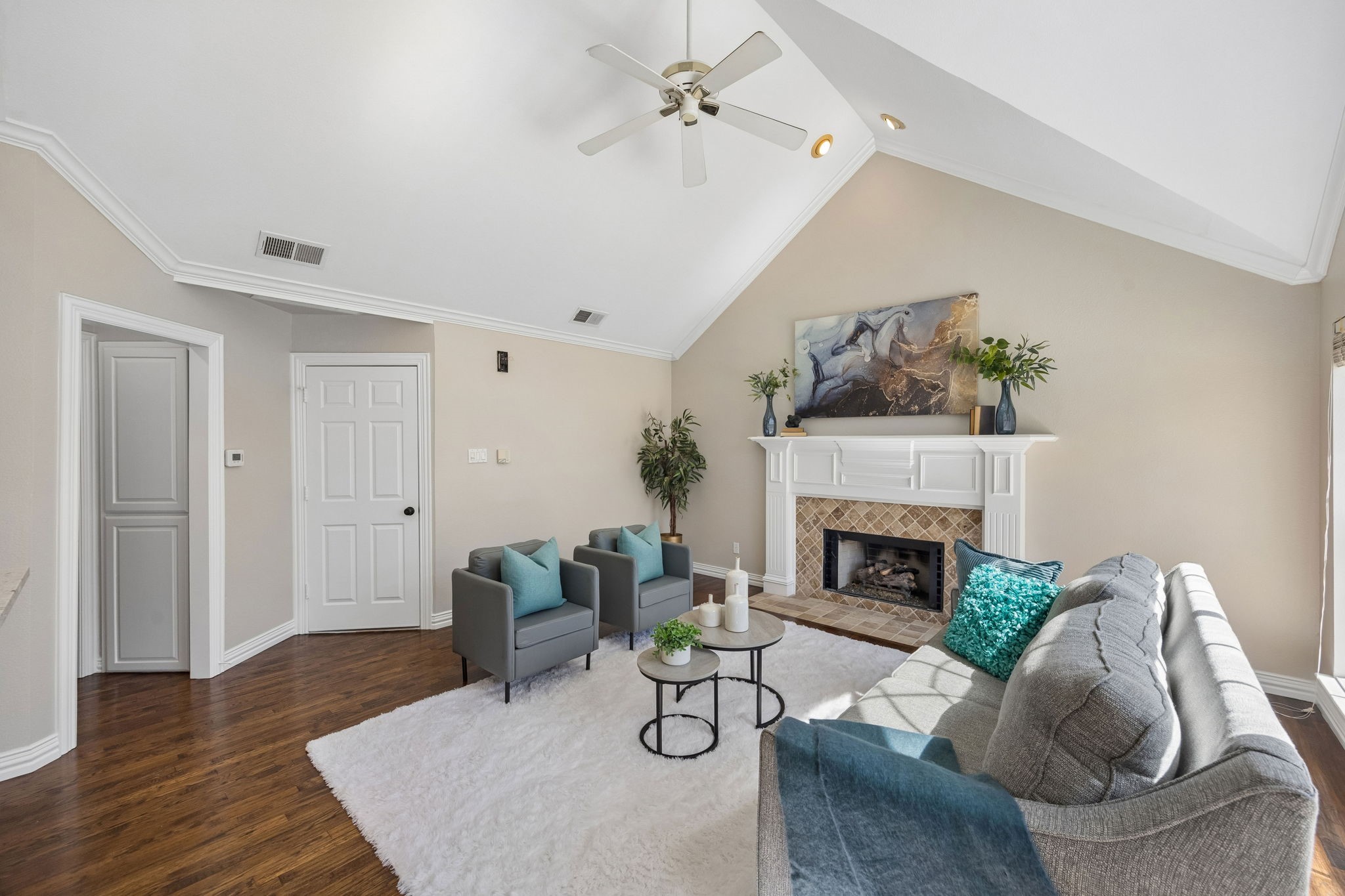 3700 Maywood Court