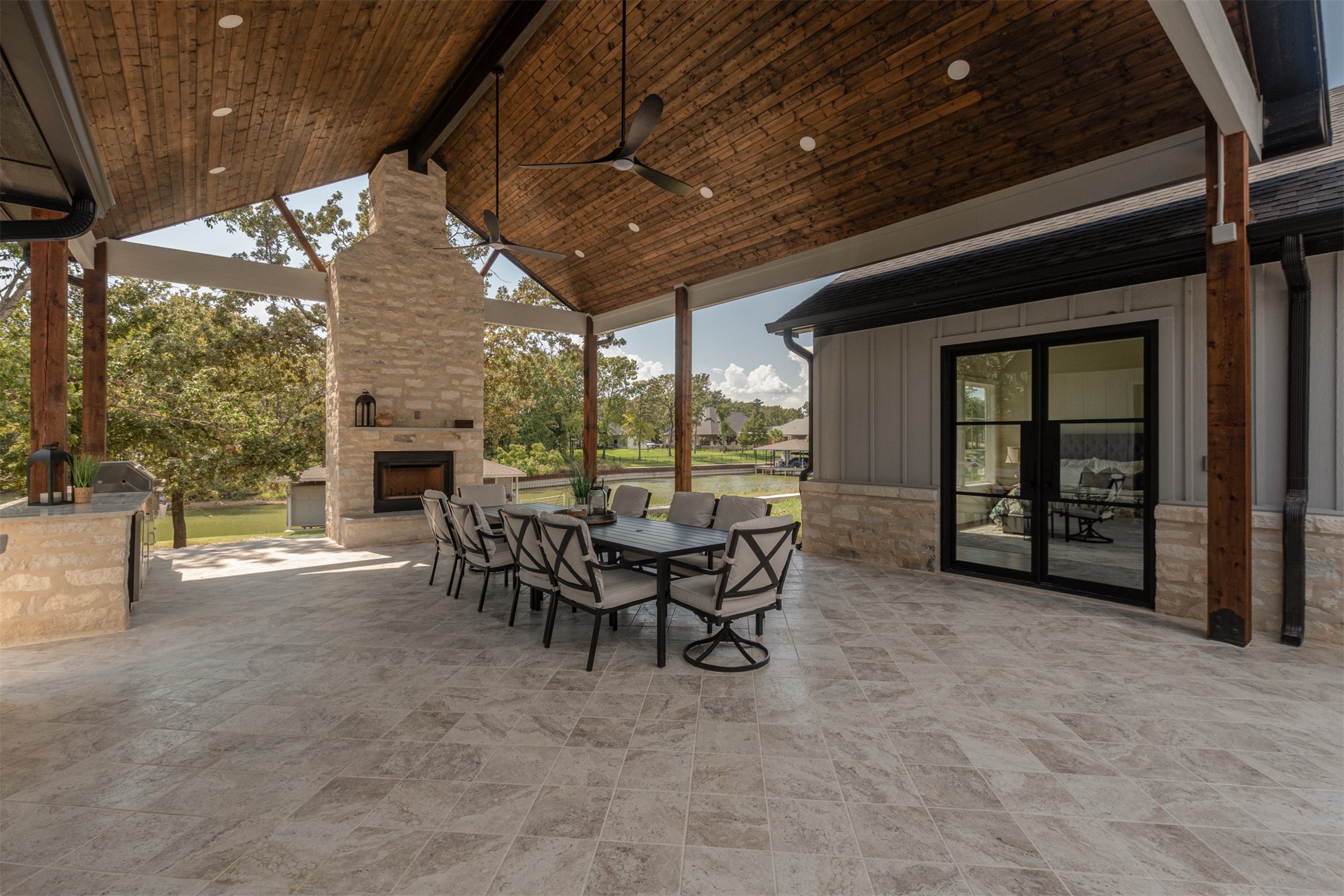 574 Clubhouse Drive