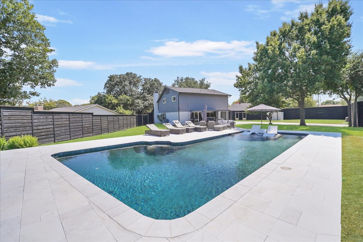 1635 Aurora Drive