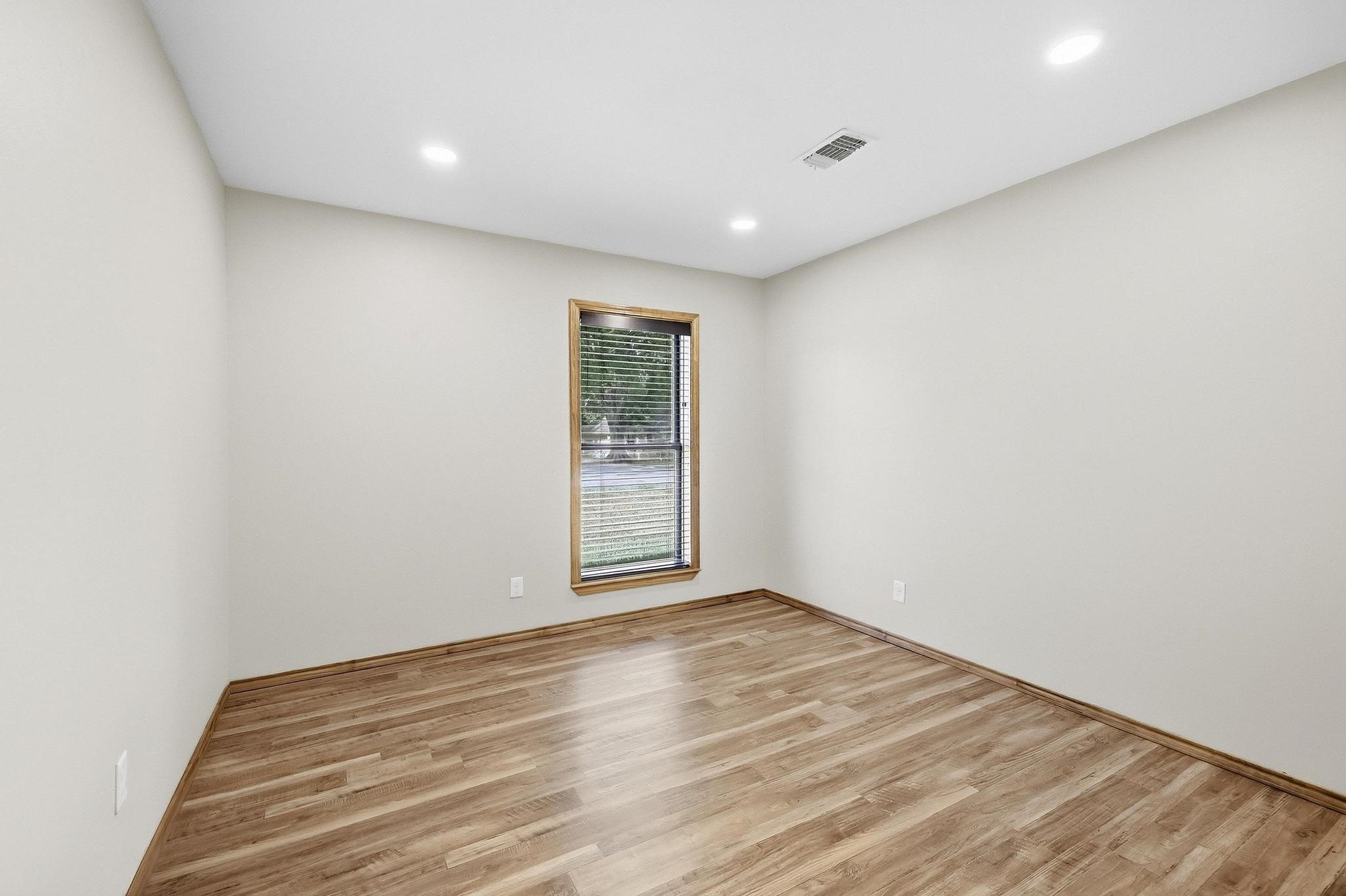 3910 Miranda Drive