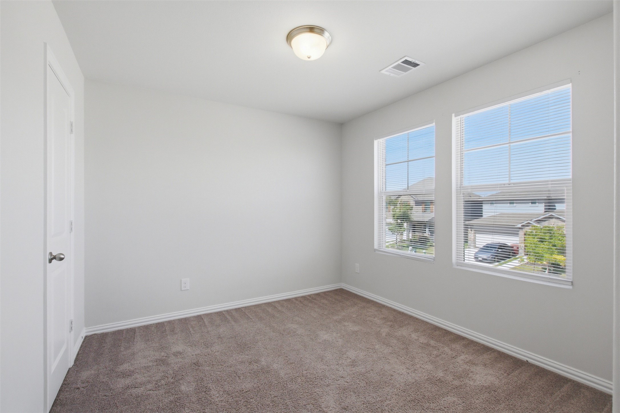1335 Black Canyon Avenue