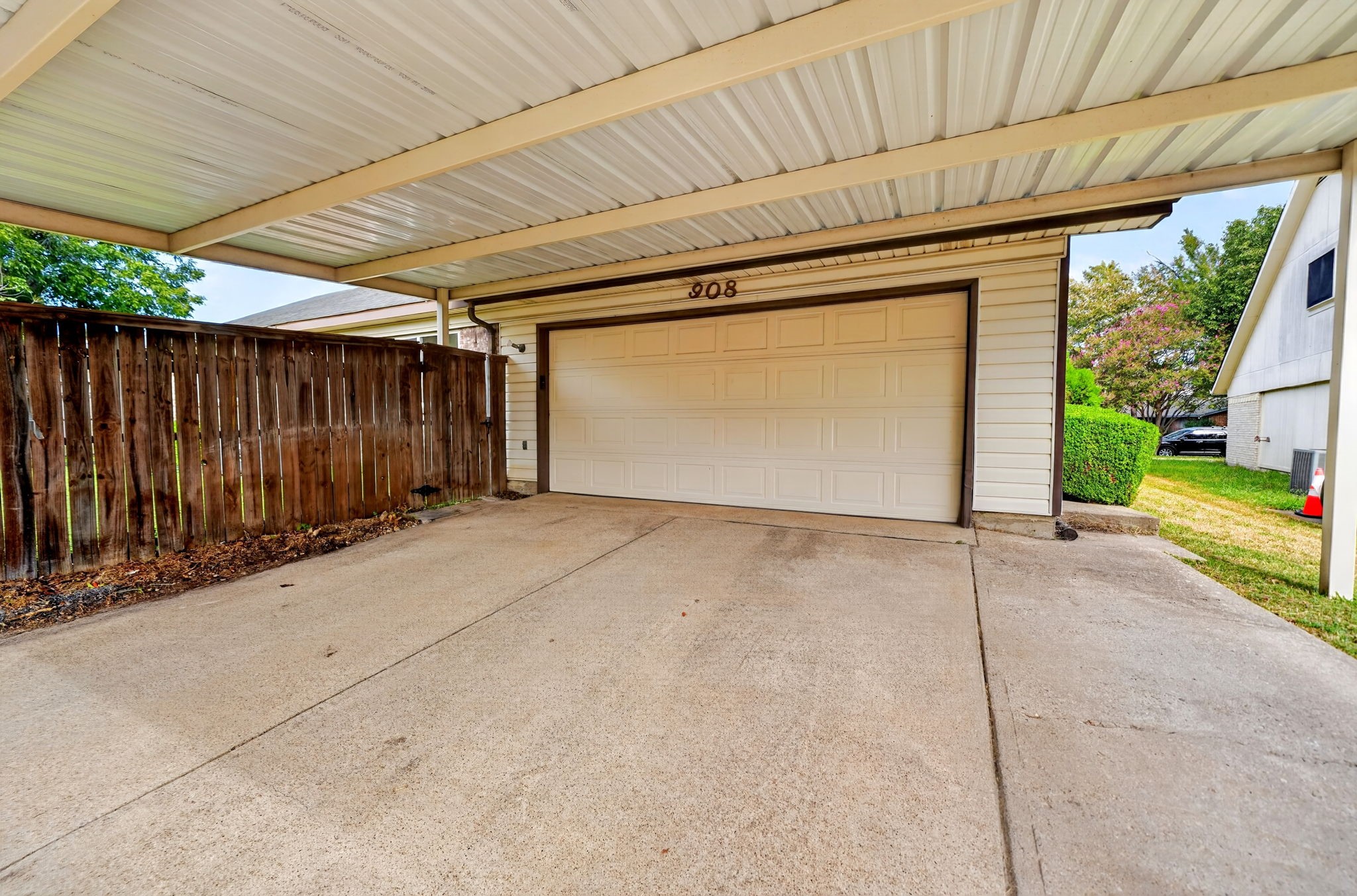 908 Via Barcelona