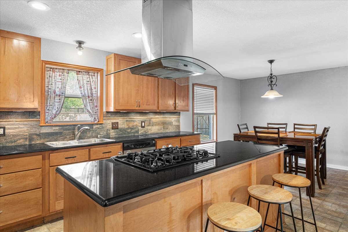 1412 Arlington Drive