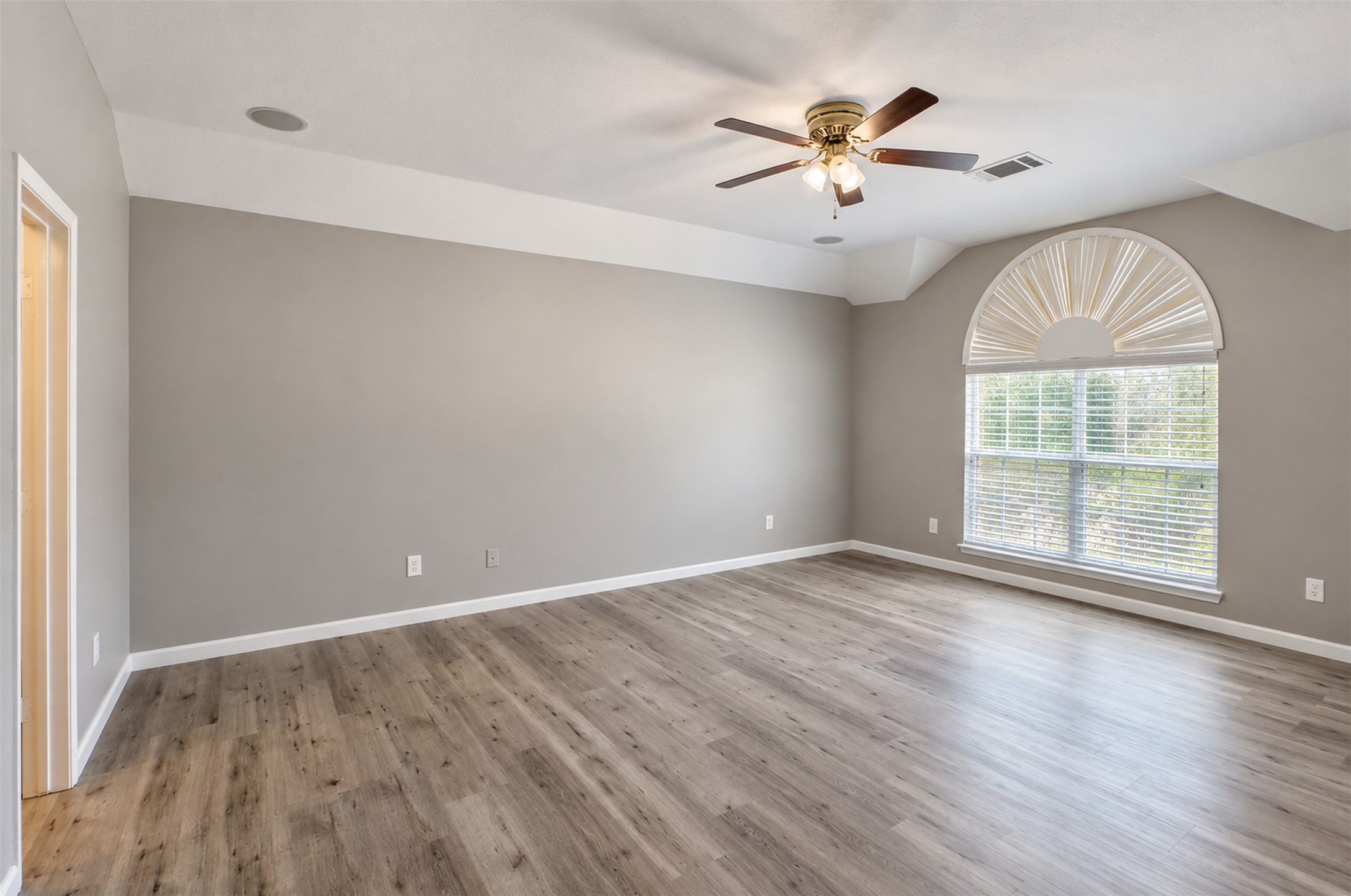 4205 Jasper Court