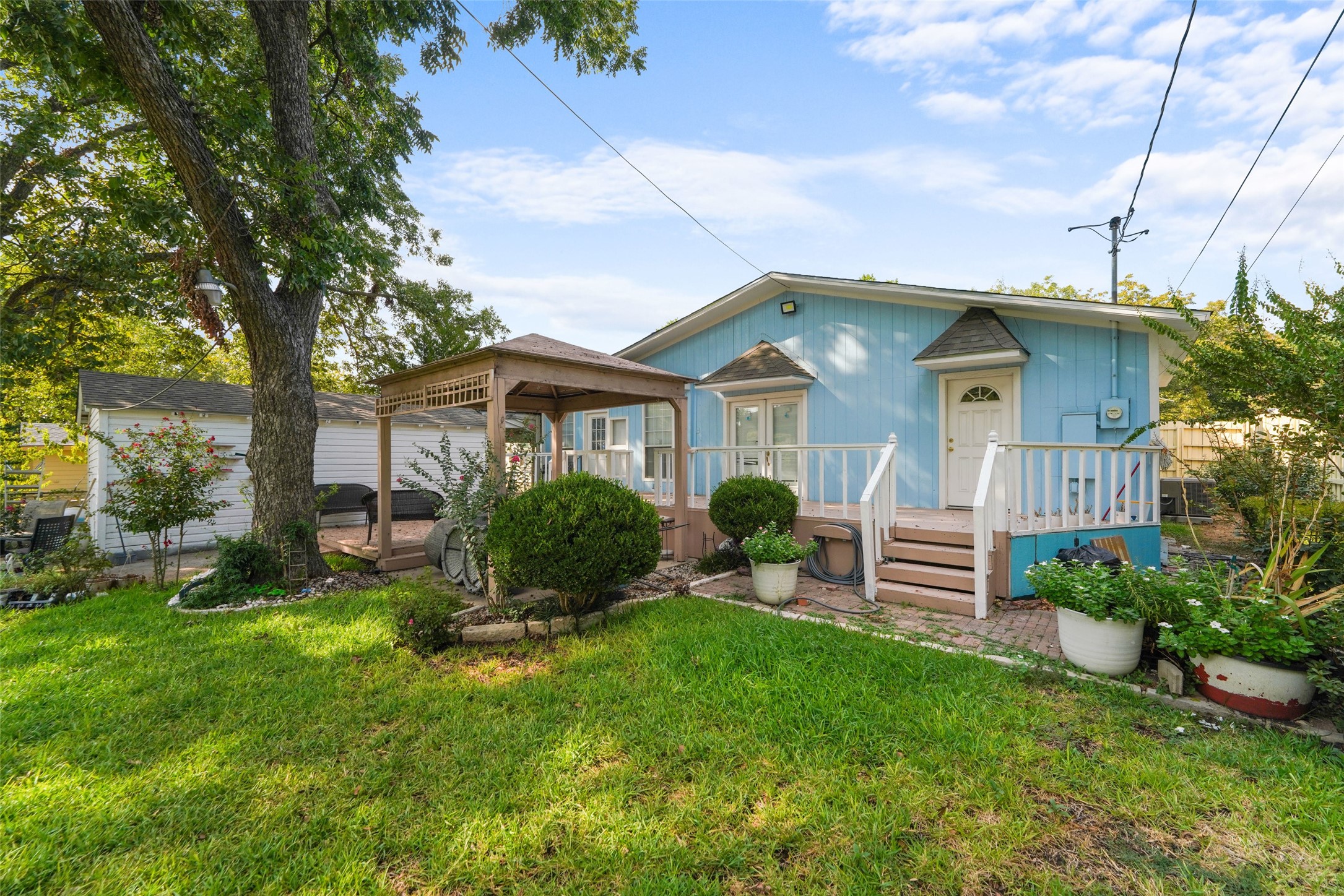 3760 Davila Drive