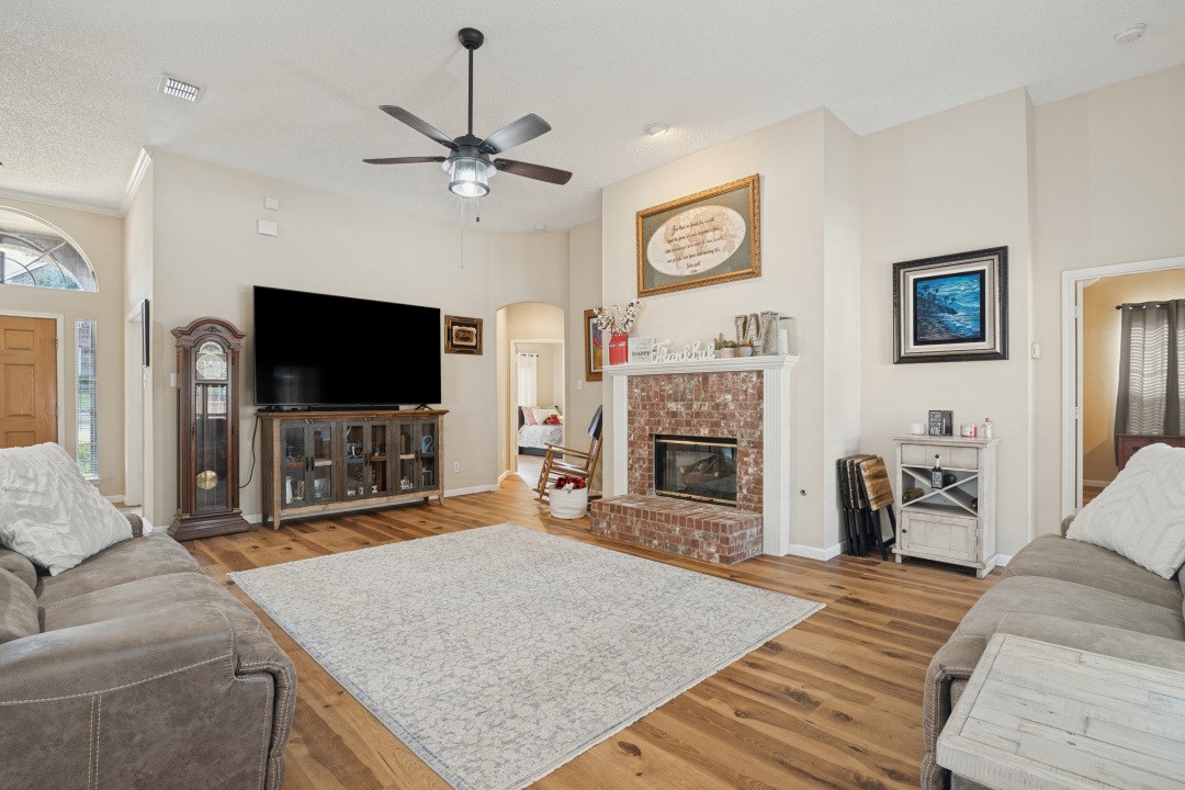 4914 Petersburg Drive