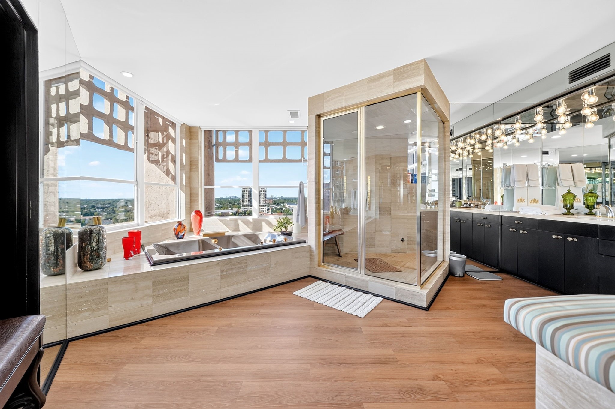 3525 Turtle Creek Boulevard 17B